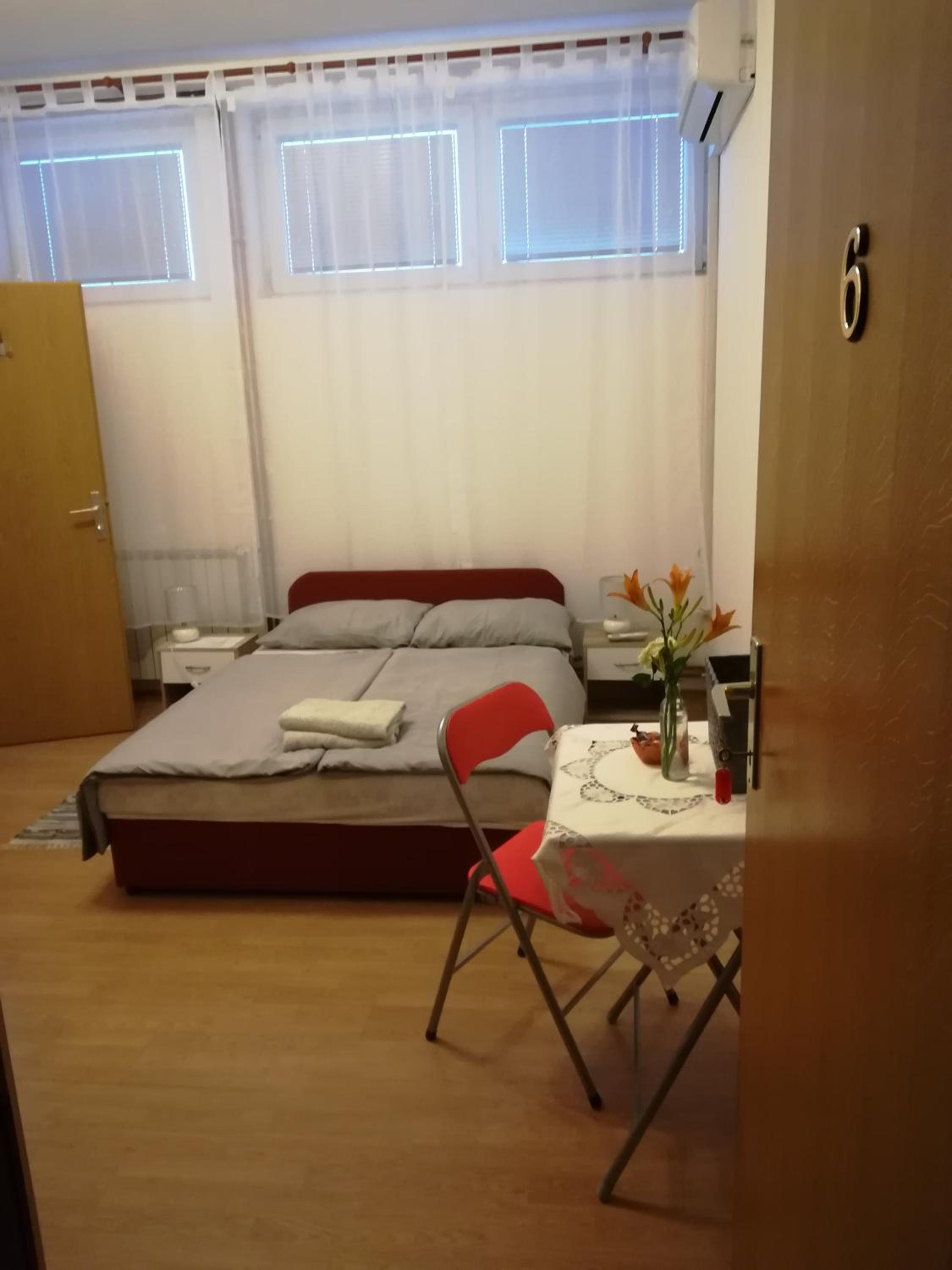 Photo 27