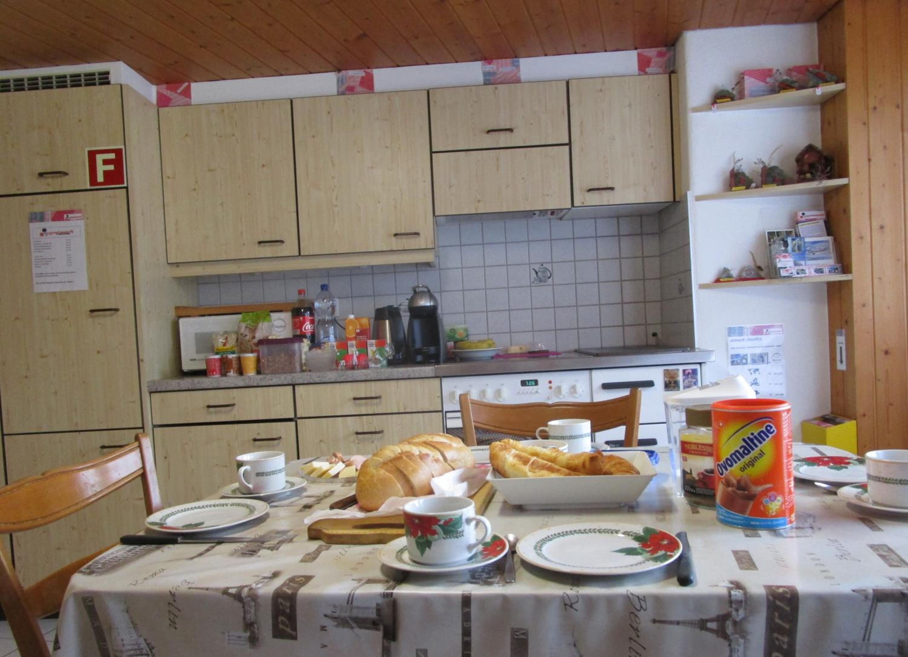postman8 - Bed and Breakfast
