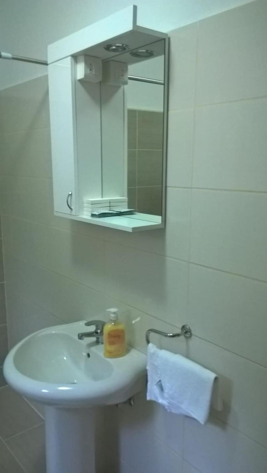 Photo 33