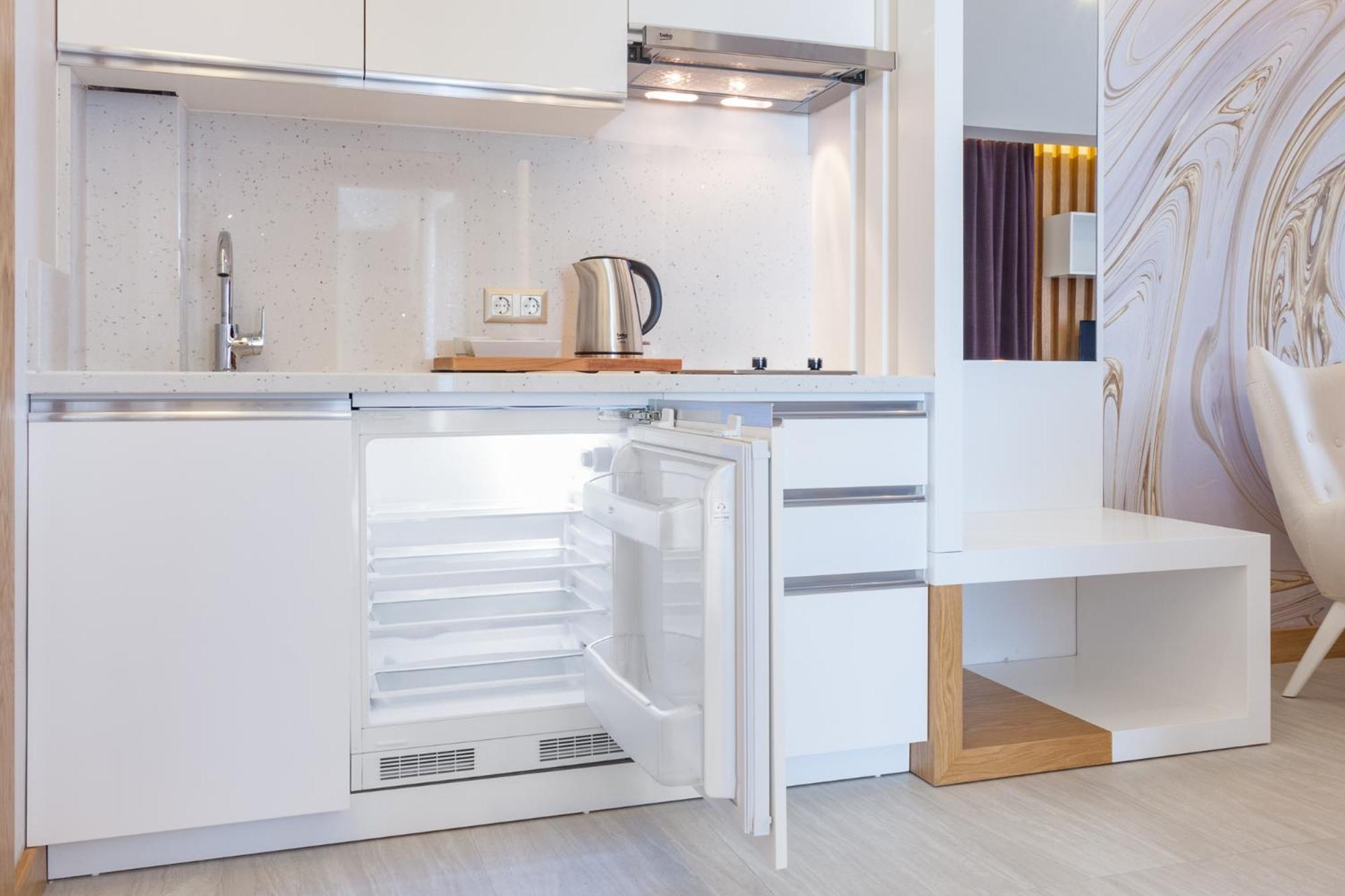 Graf Victor Otel - Image 90