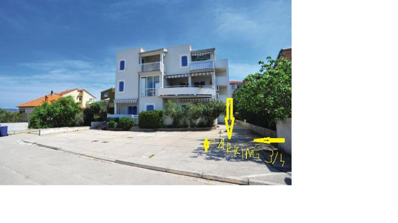 Apartman JADRANKO Murter in a quiet environment near the center and the beach view 3