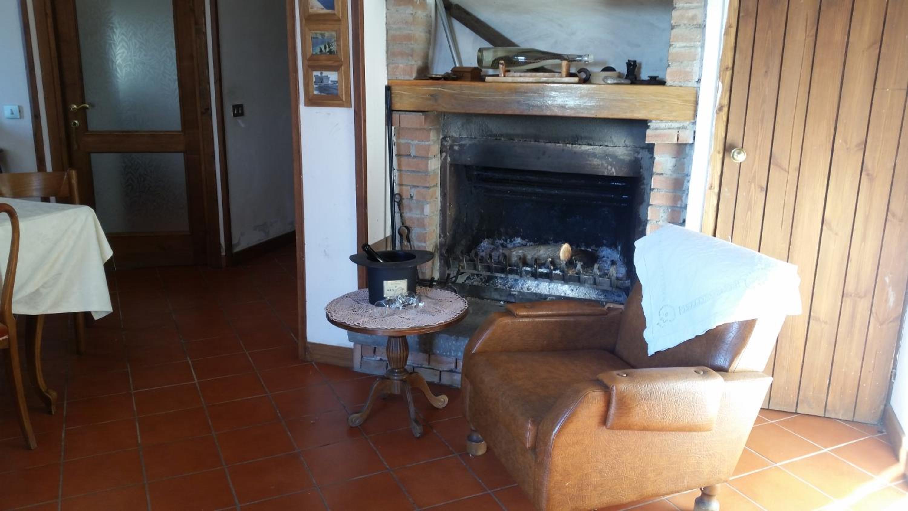 Photo 33