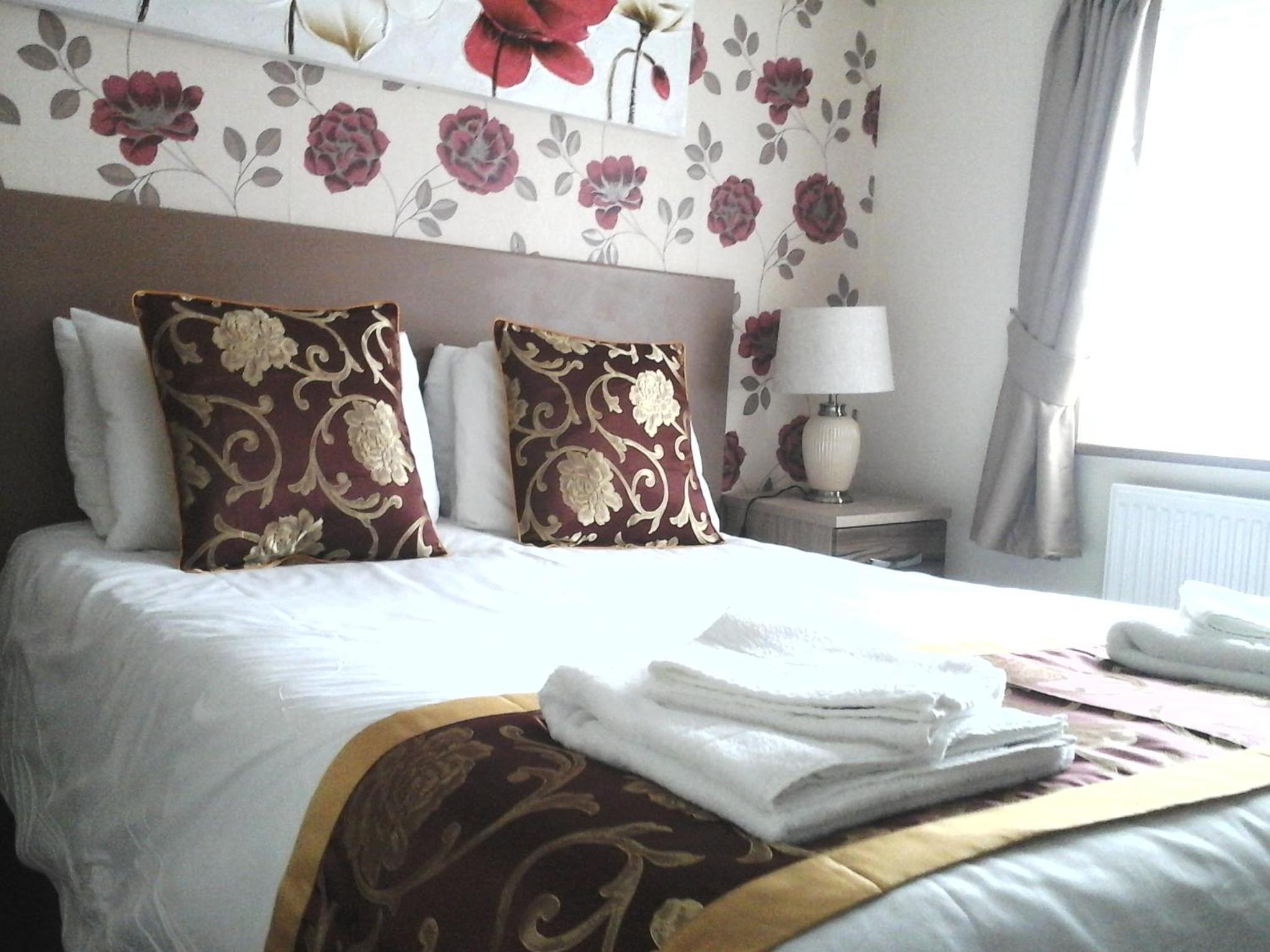 Maen Hir view 3