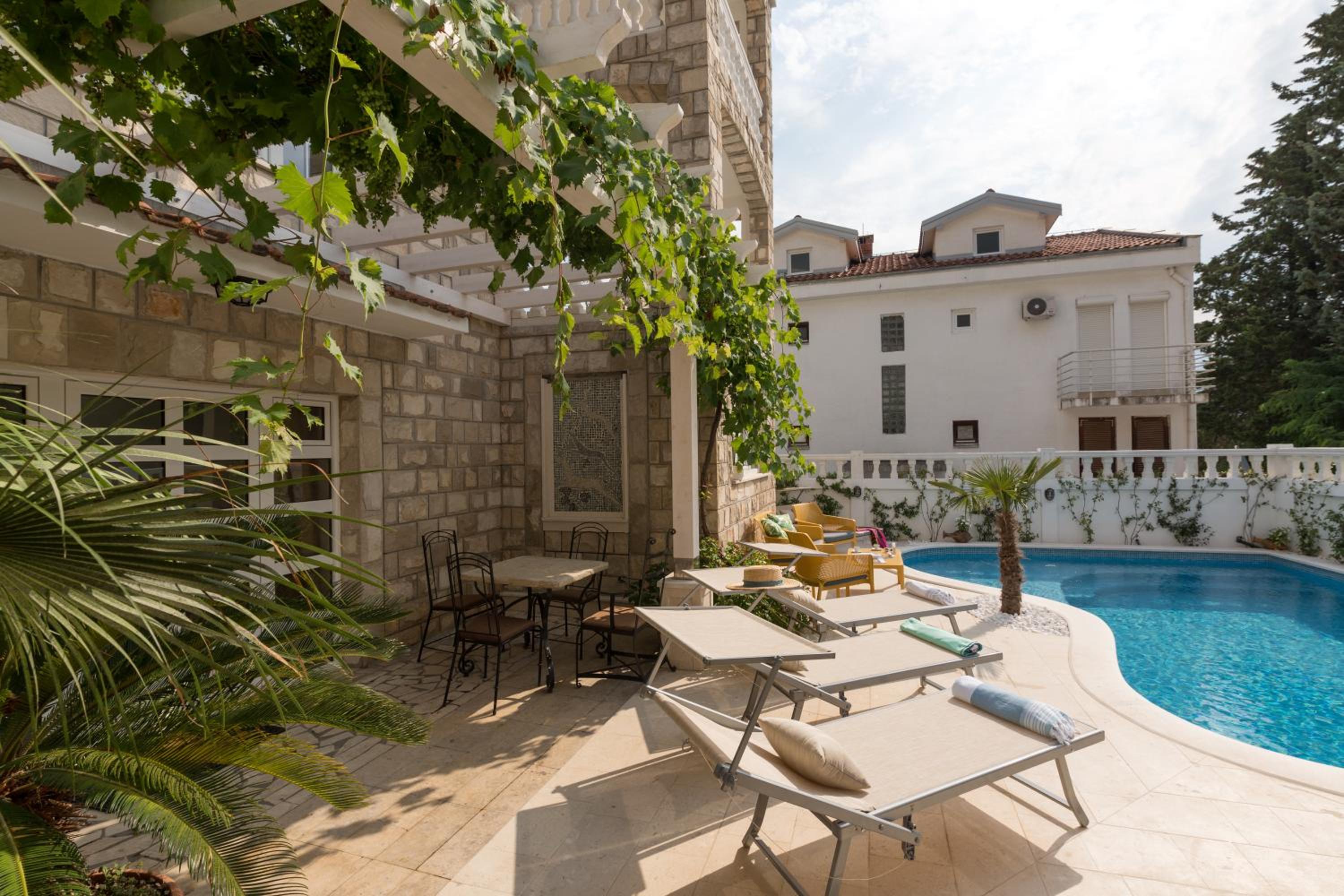 Apartments Captain's Villa