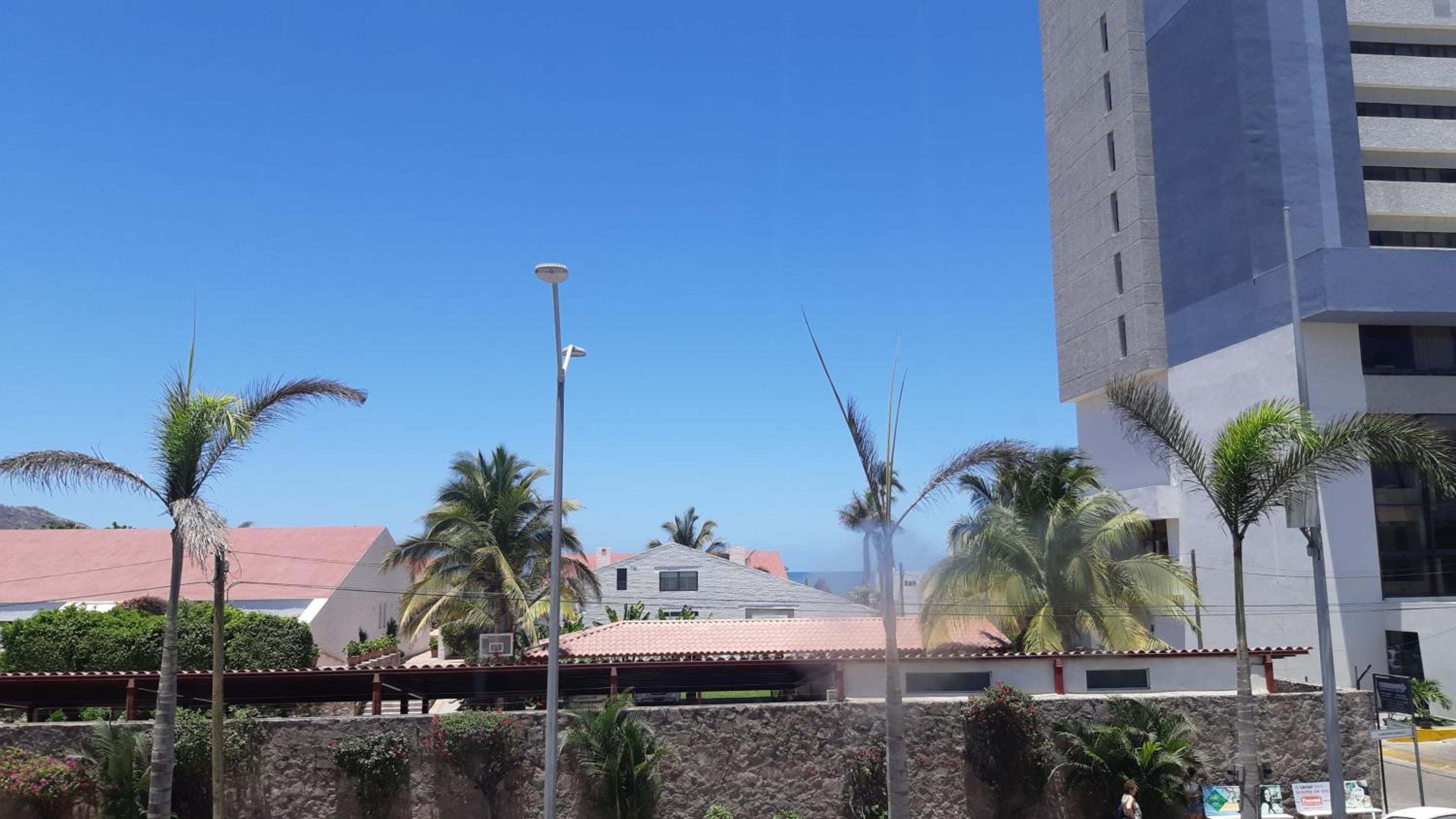 Amplio Condominio Ibis Mazatlán Zona dorada view 3