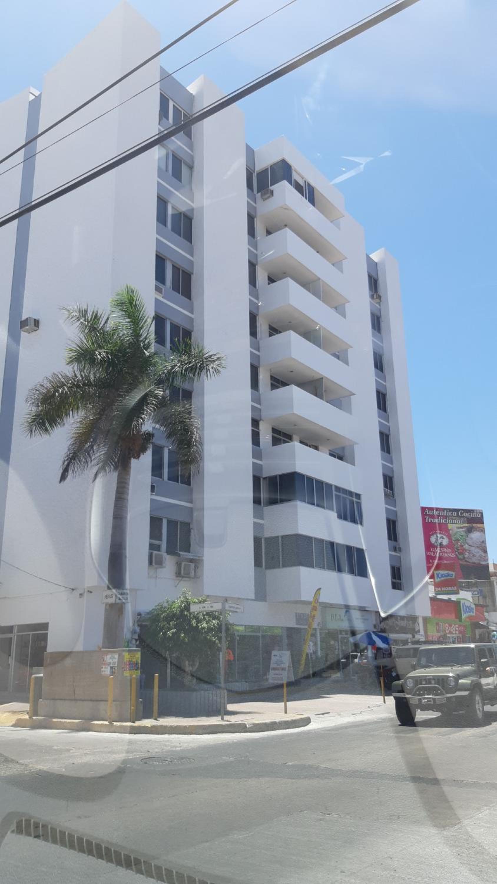 Amplio Condominio Ibis Mazatlán Zona dorada view 2