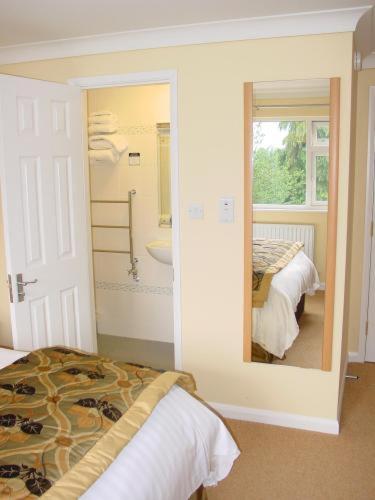 Lingwood Lodge