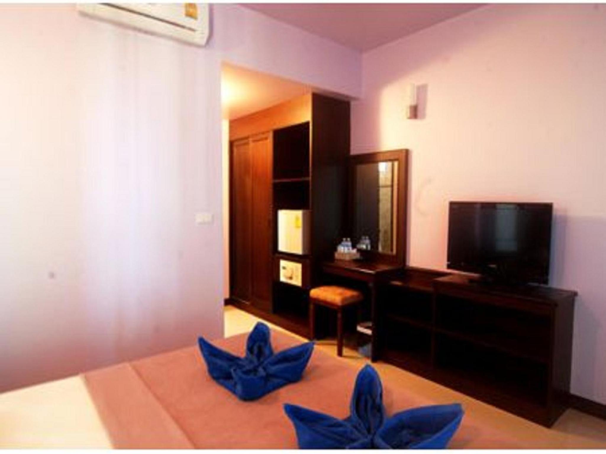 Lanta Bee Garden Bungalow SHA Extra Plus