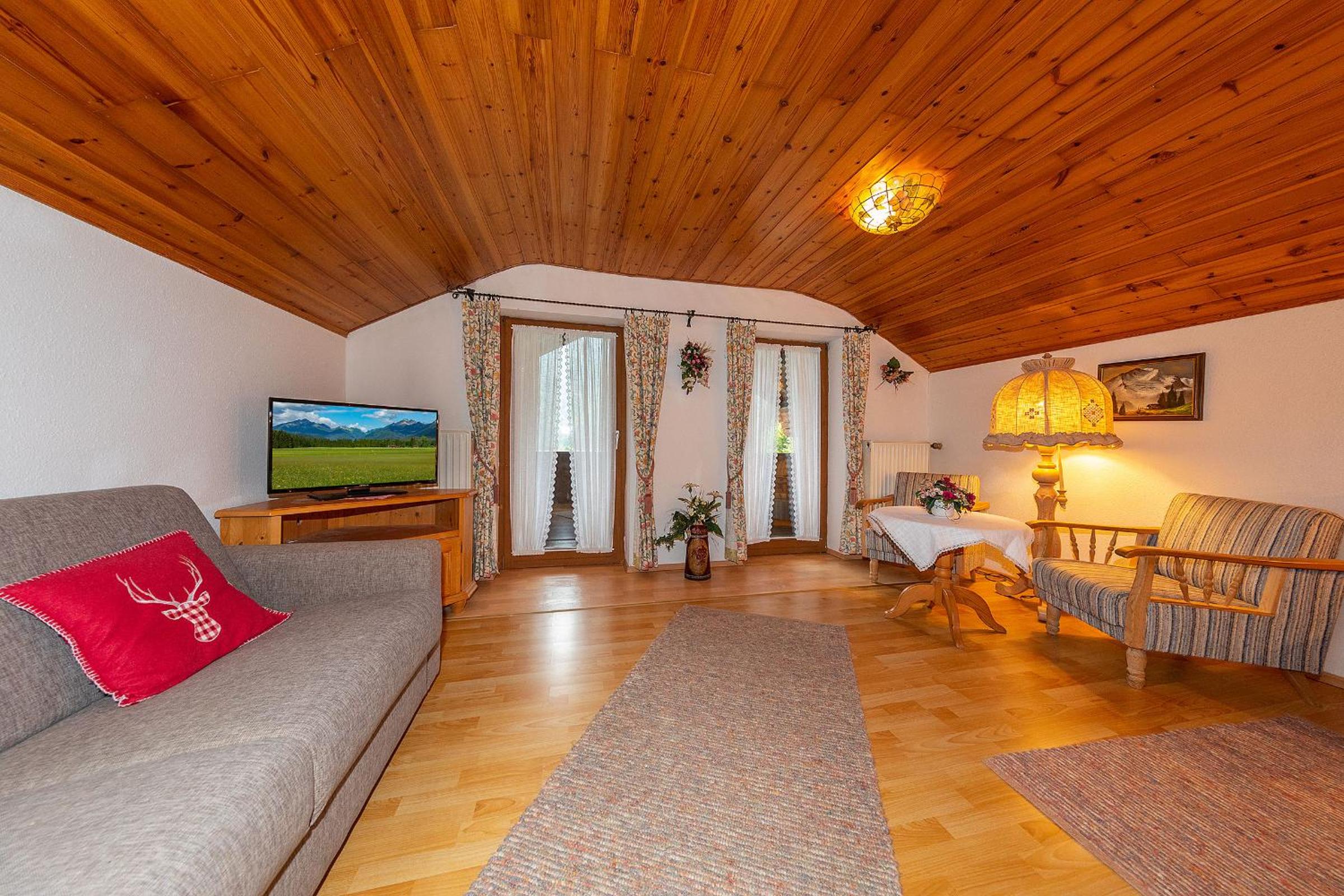 Gröbl-Alm Haus zur schönen Aussicht view 2