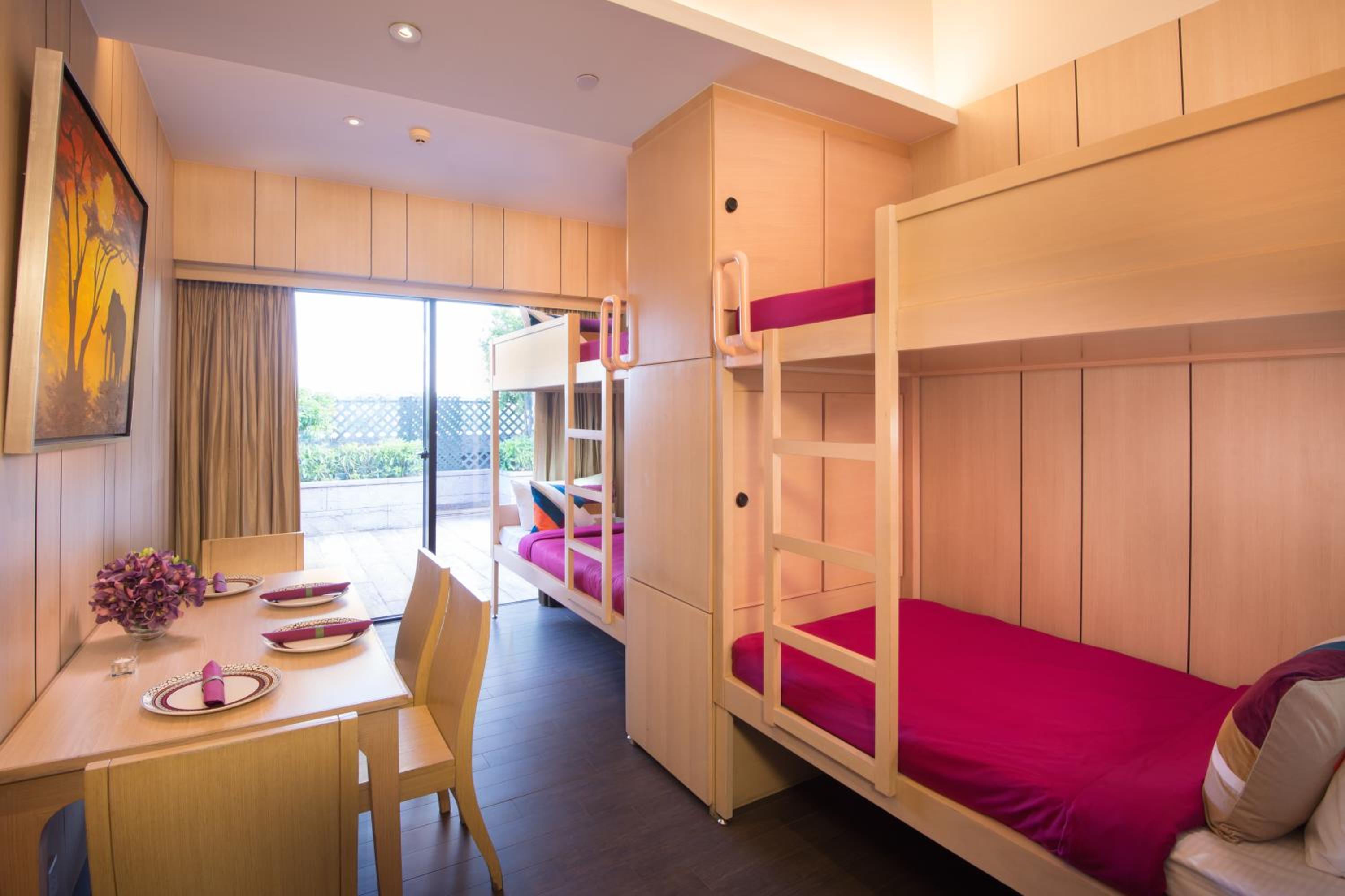 Noah’s Ark Hotel & Resort