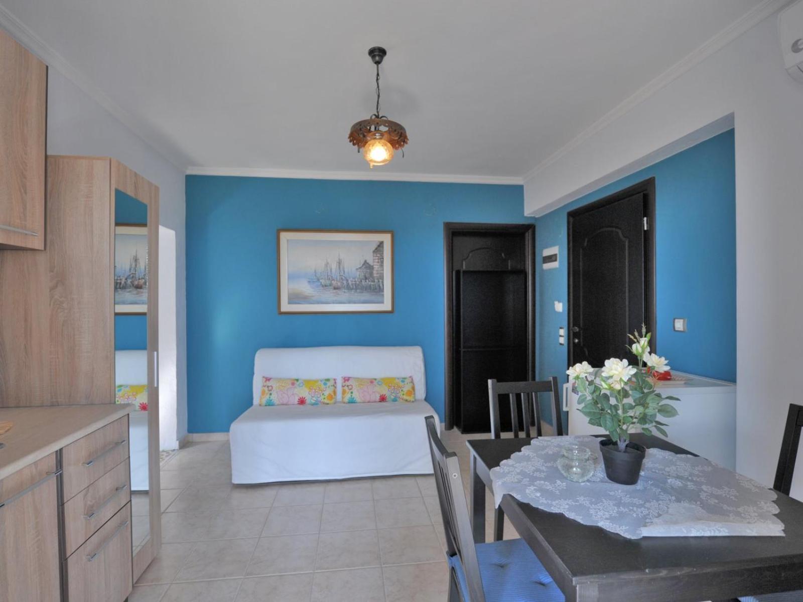 Alice Wonderland Home Nea Flogita Halkidiki view 3