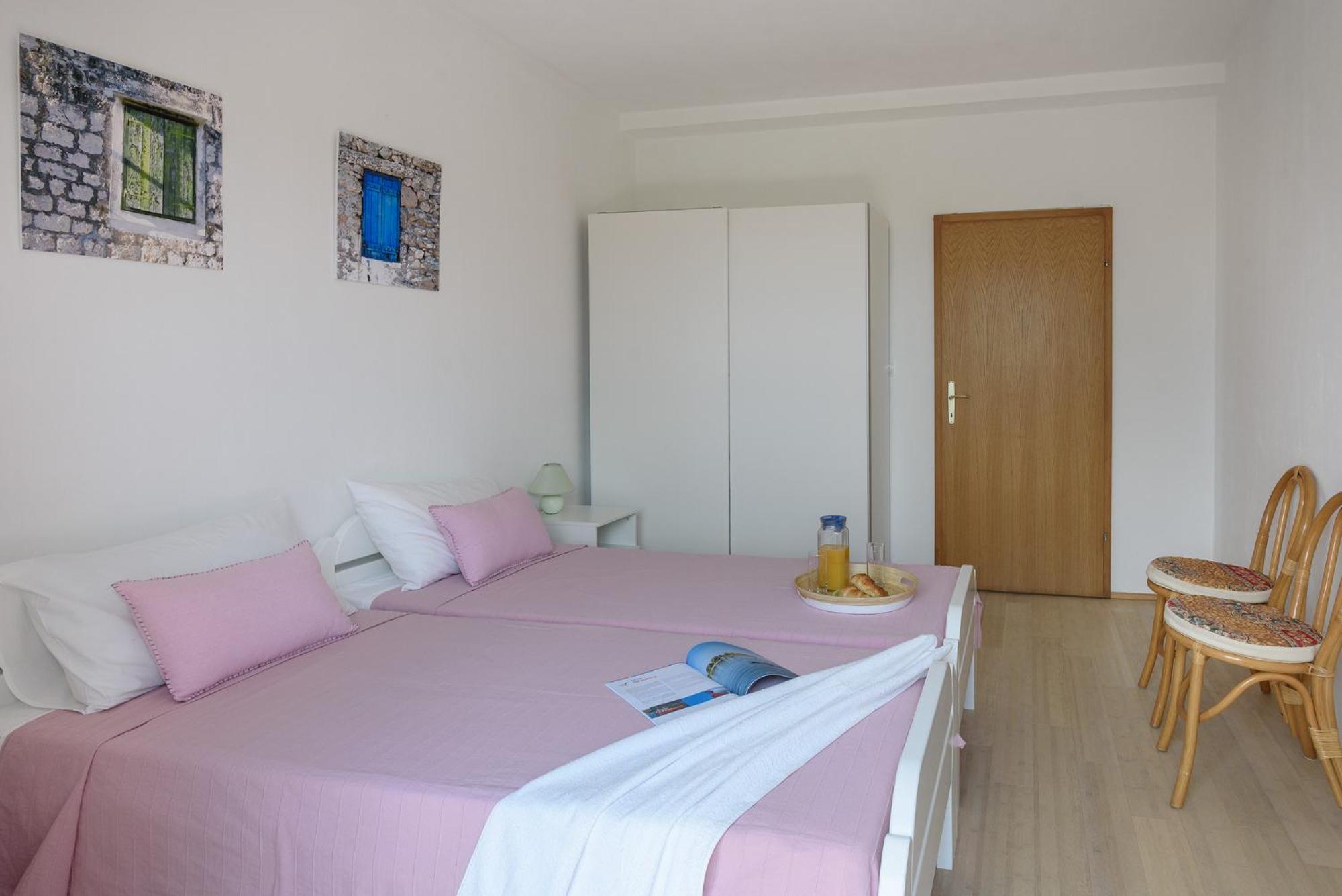 Apartments Terrarossa