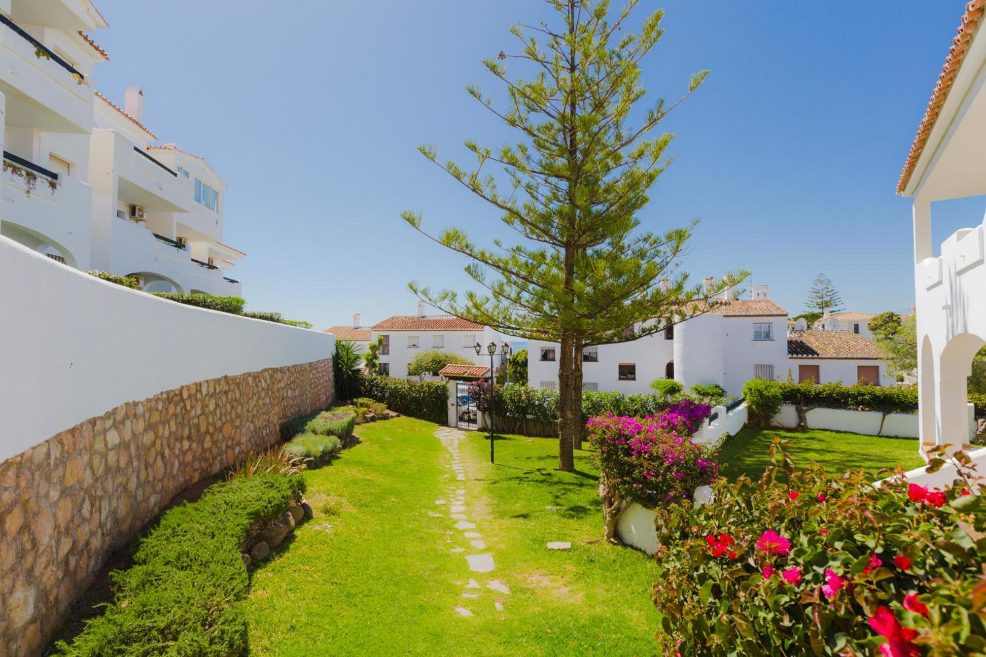 Torrenueva Park Apartments