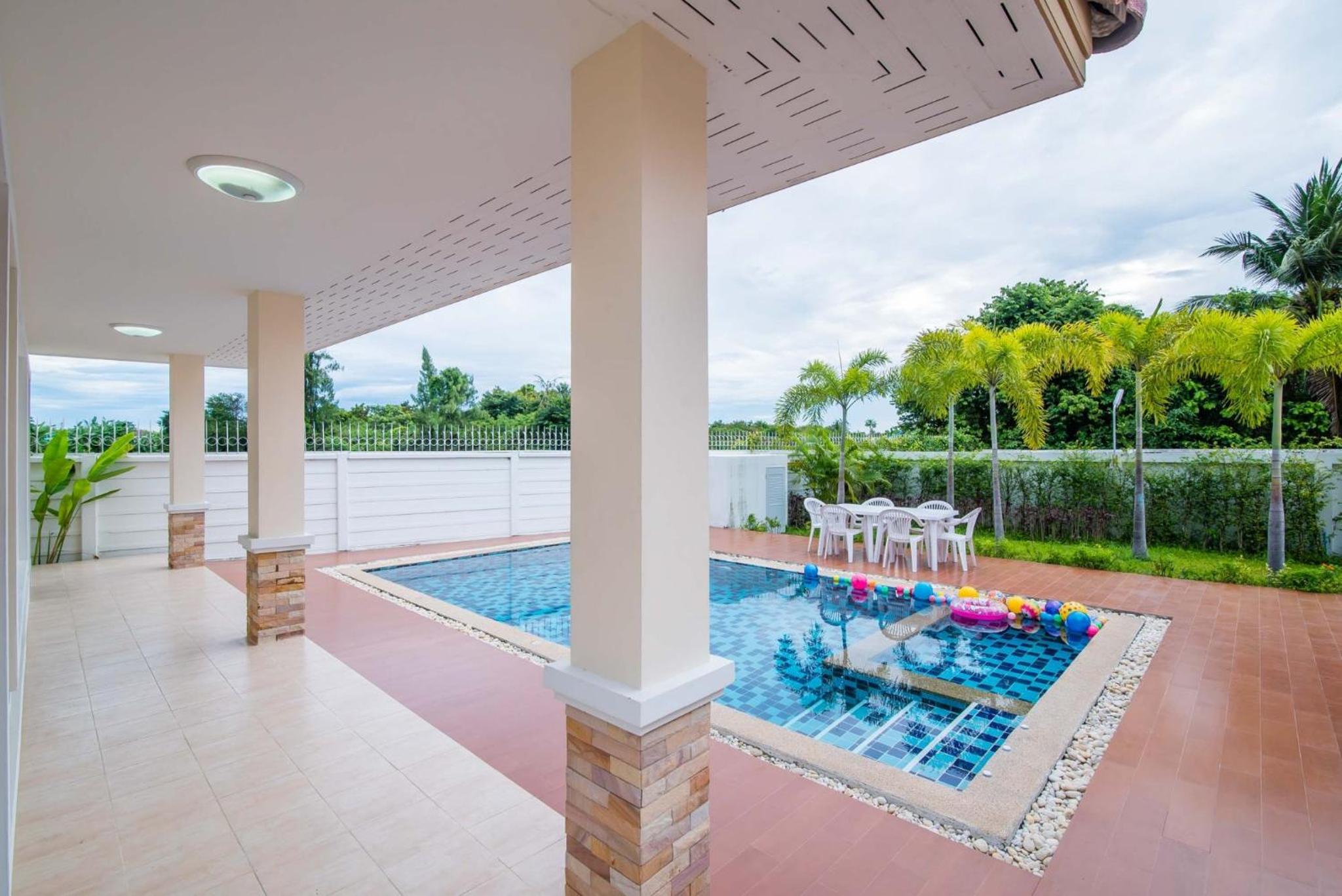 The Legacy Huahin Pool Villa
