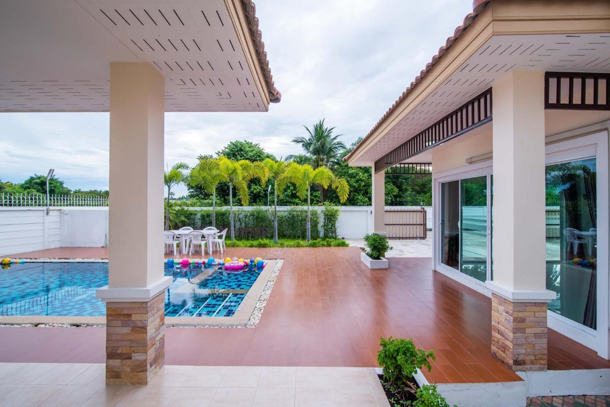 The Legacy Huahin Pool Villa
