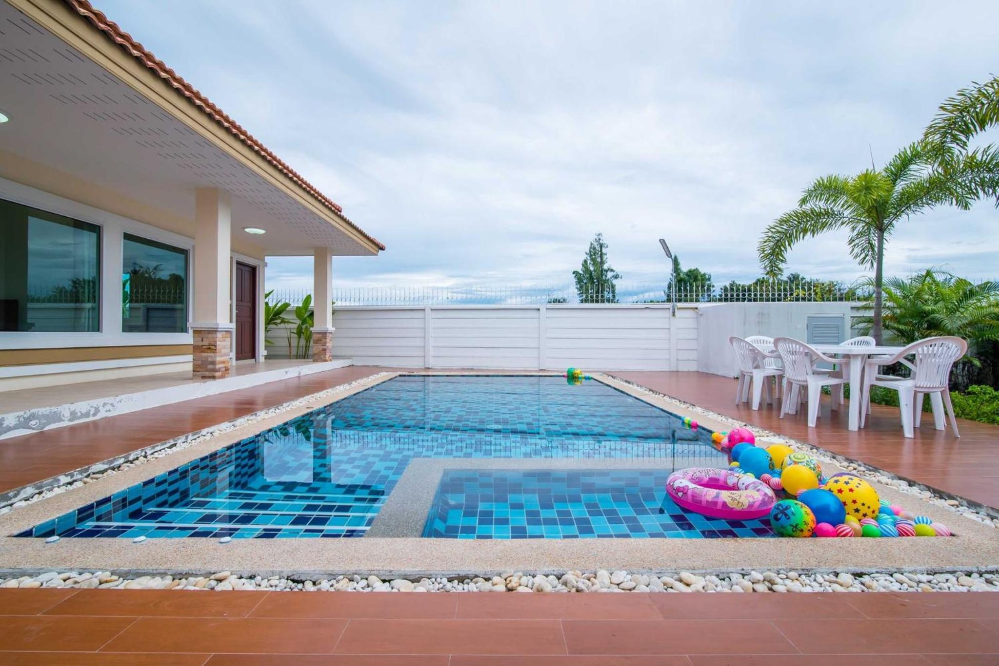 The Legacy Huahin Pool Villa