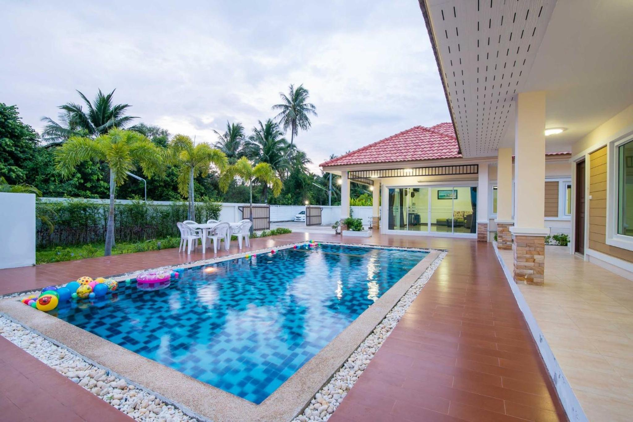 The Legacy Huahin Pool Villa