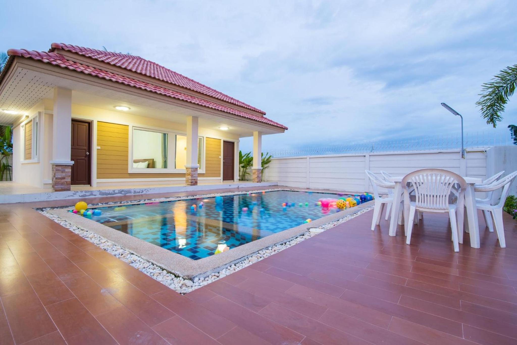 The Legacy Huahin Pool Villa