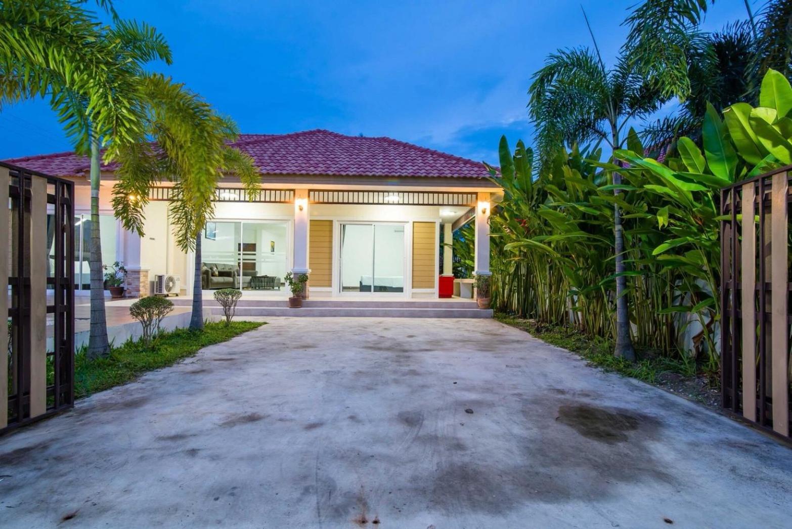 The Legacy Huahin Pool Villa