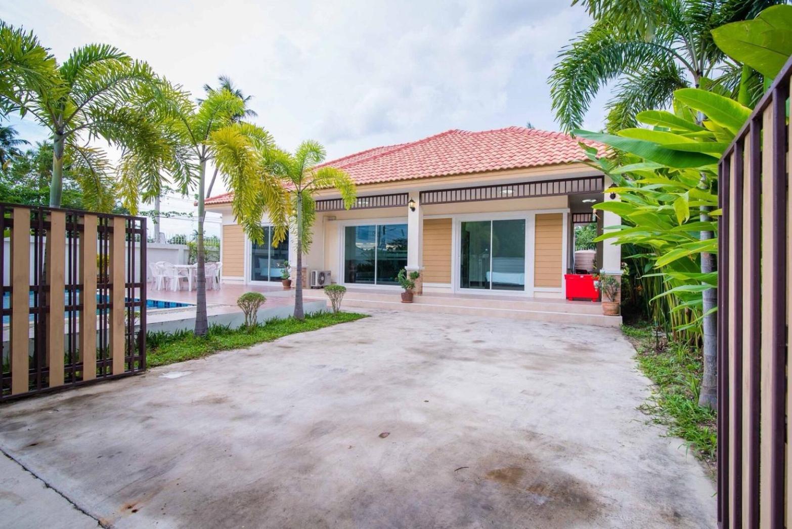 The Legacy Huahin Pool Villa