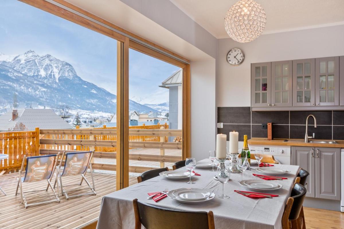 Apartment Briancon view 2