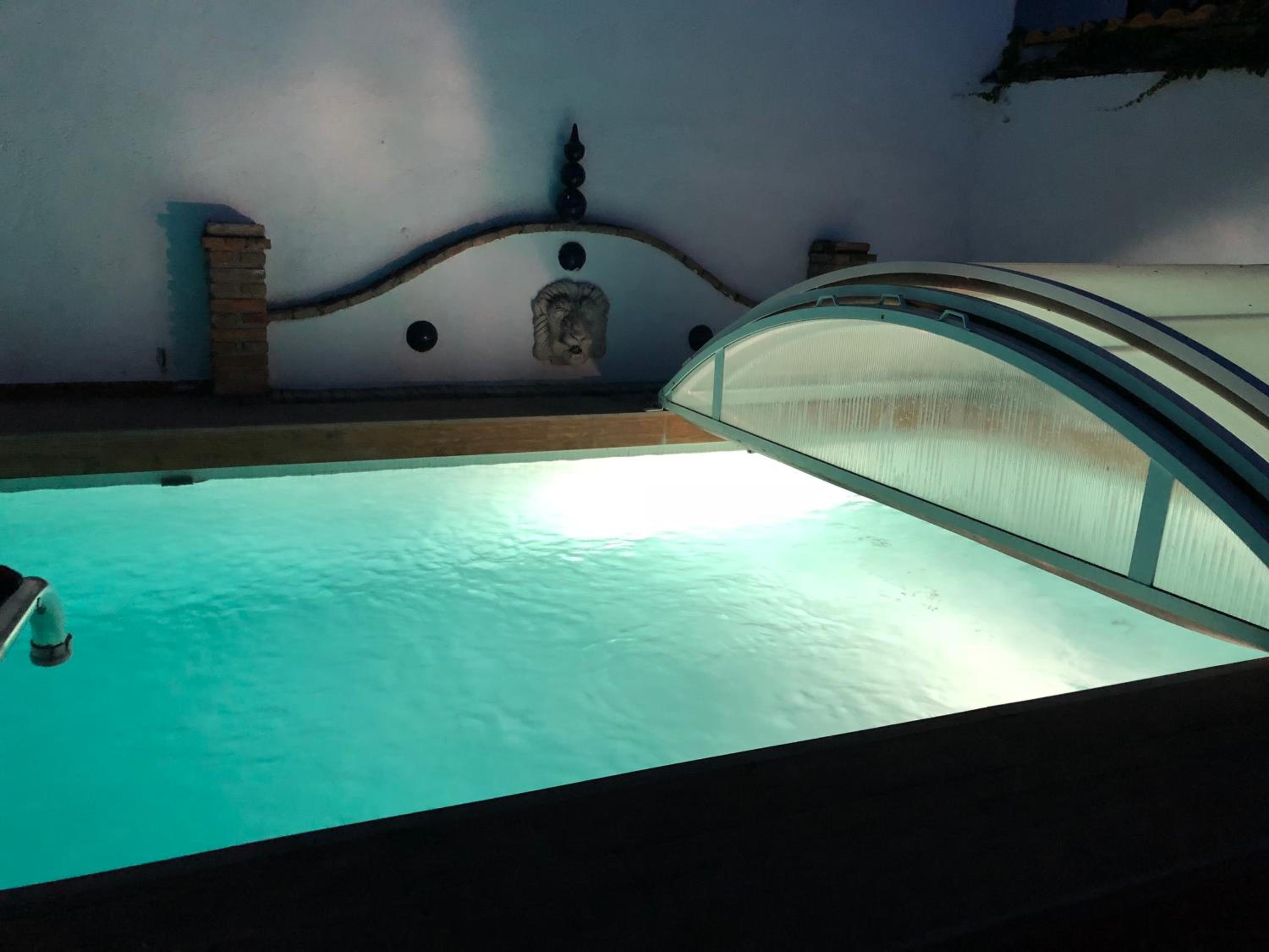 tuAnfitrion Villa con Piscina Climatizada
