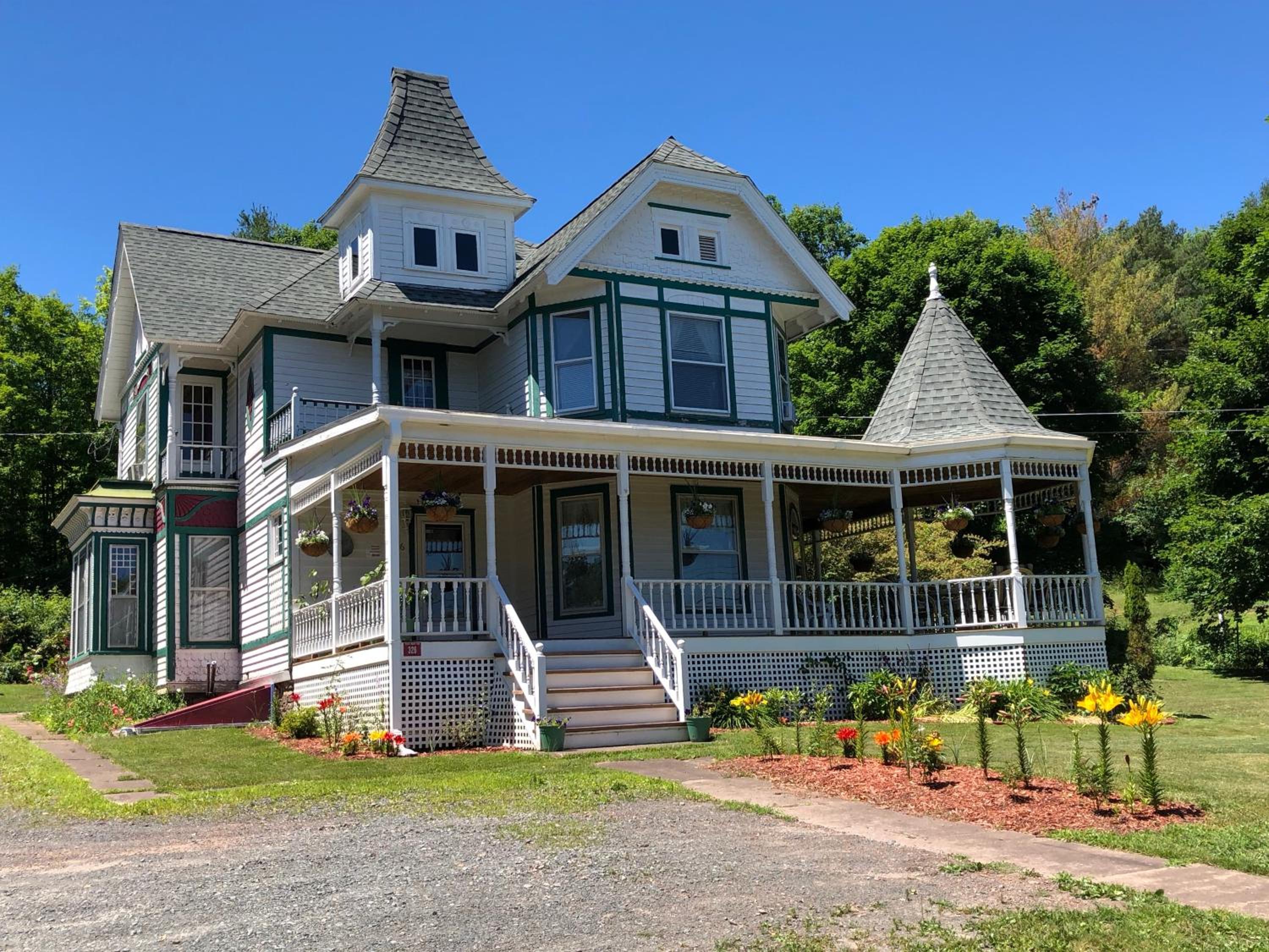Antique Rose Inn Windham