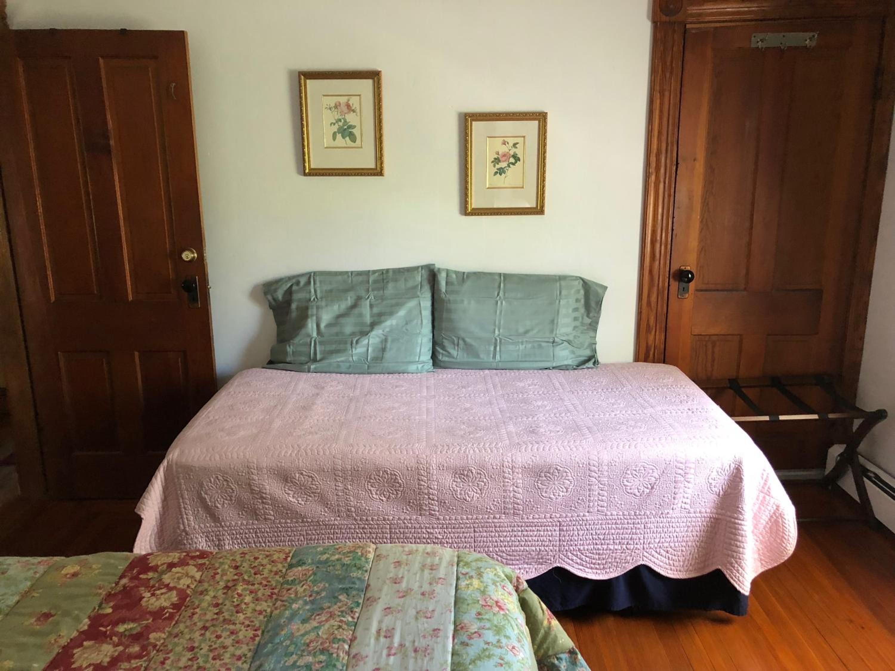 Antique Rose Inn Windham