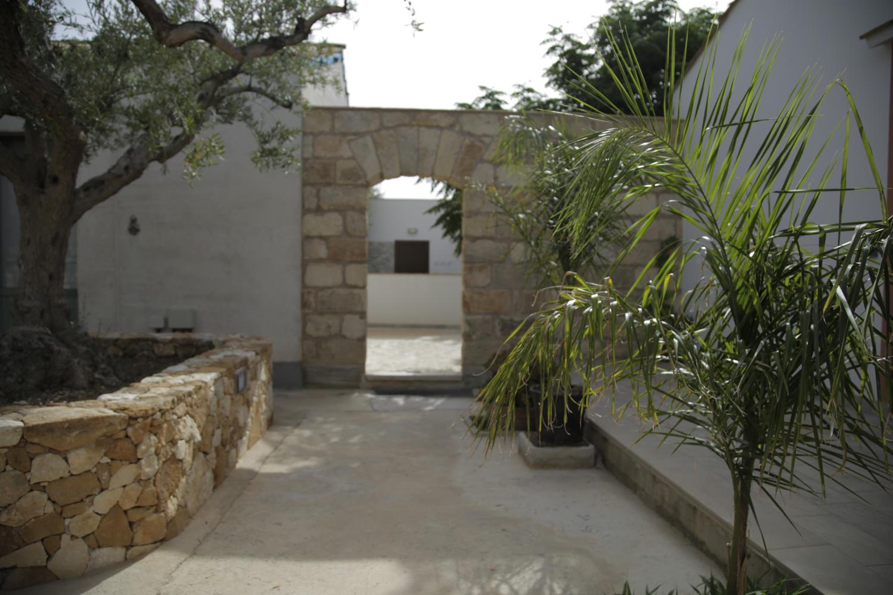 Antico Casale sul Mare view 3
