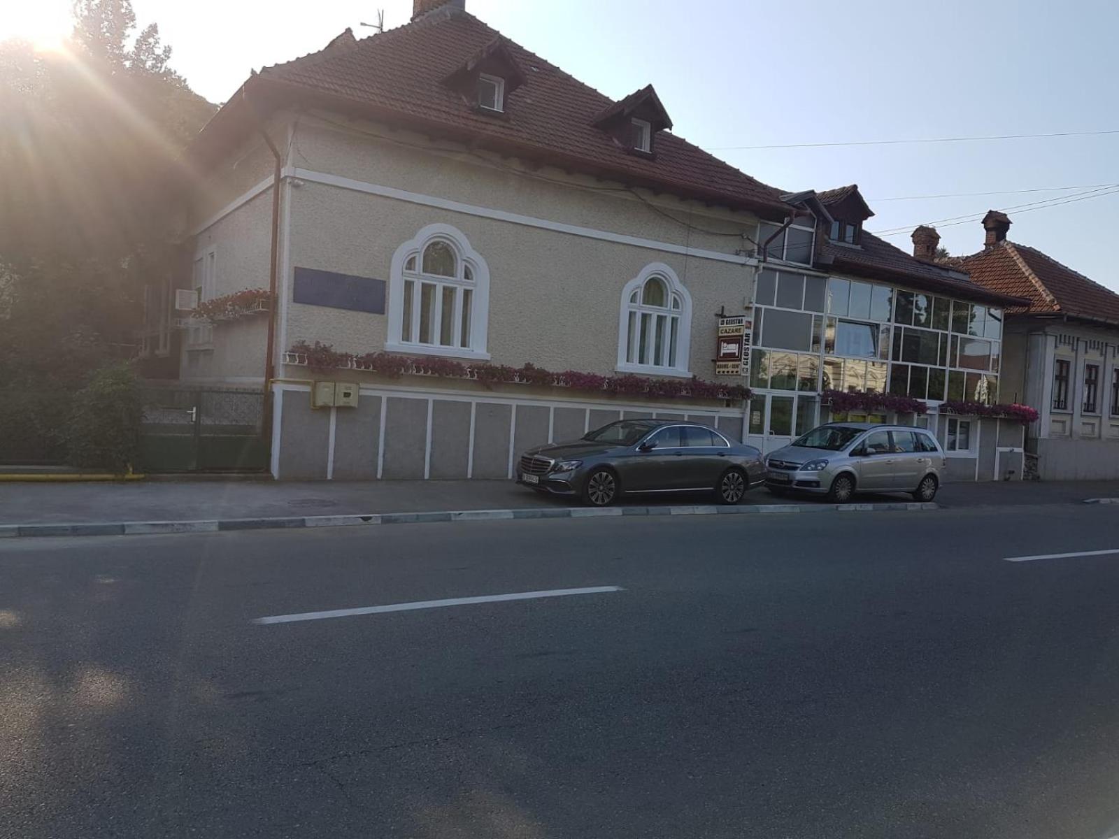 Photo 35
