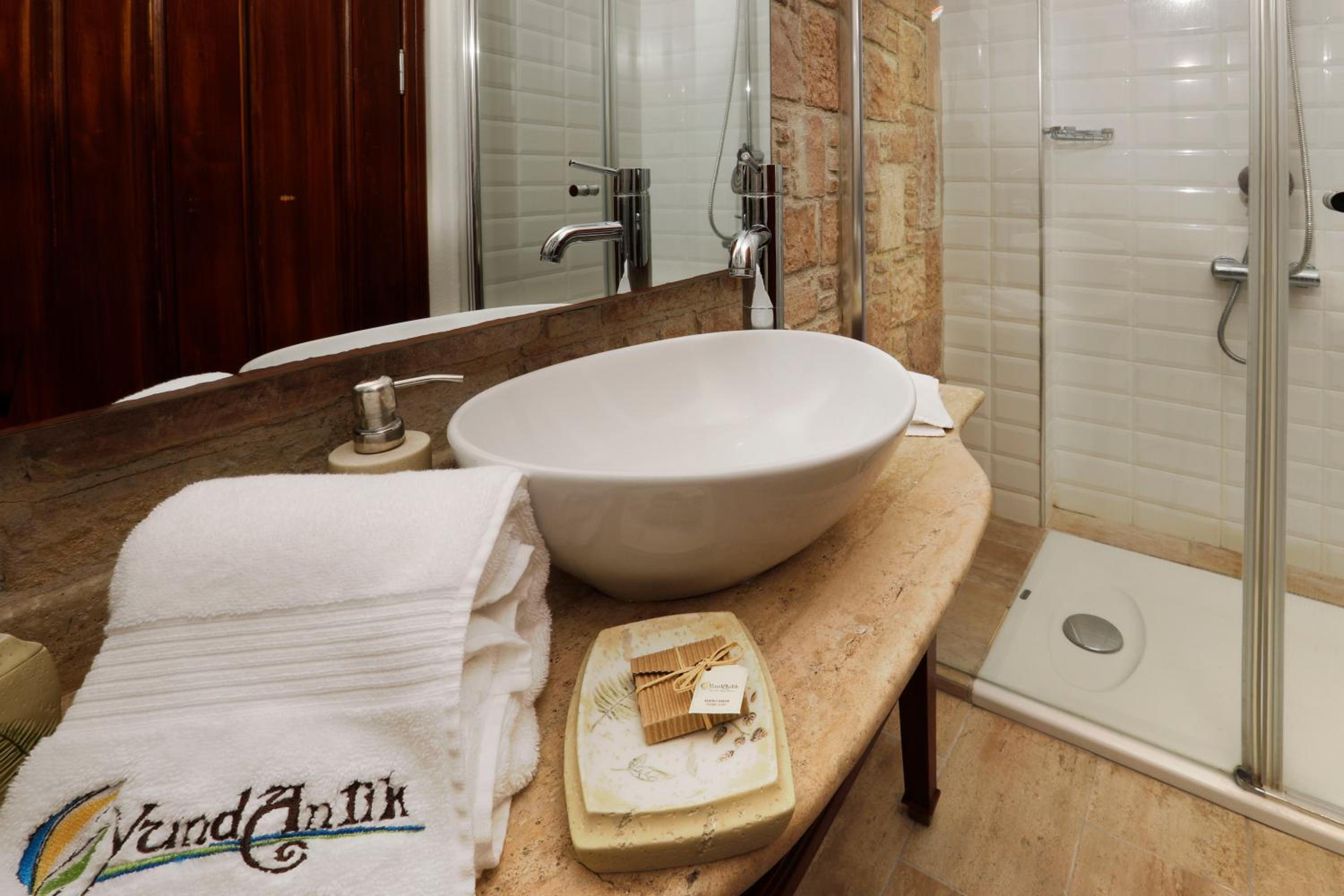Photo 26