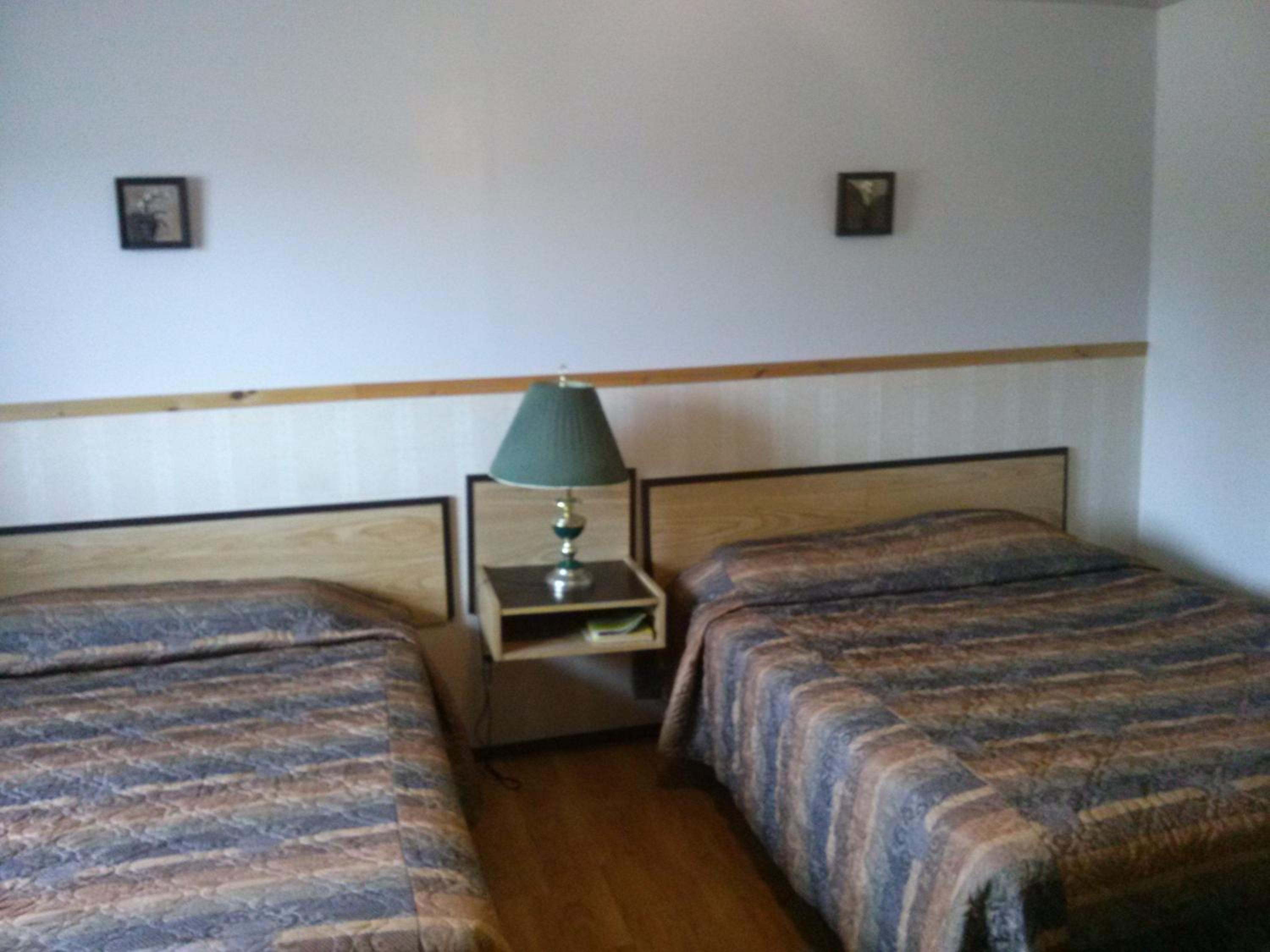 Moosomin Motel