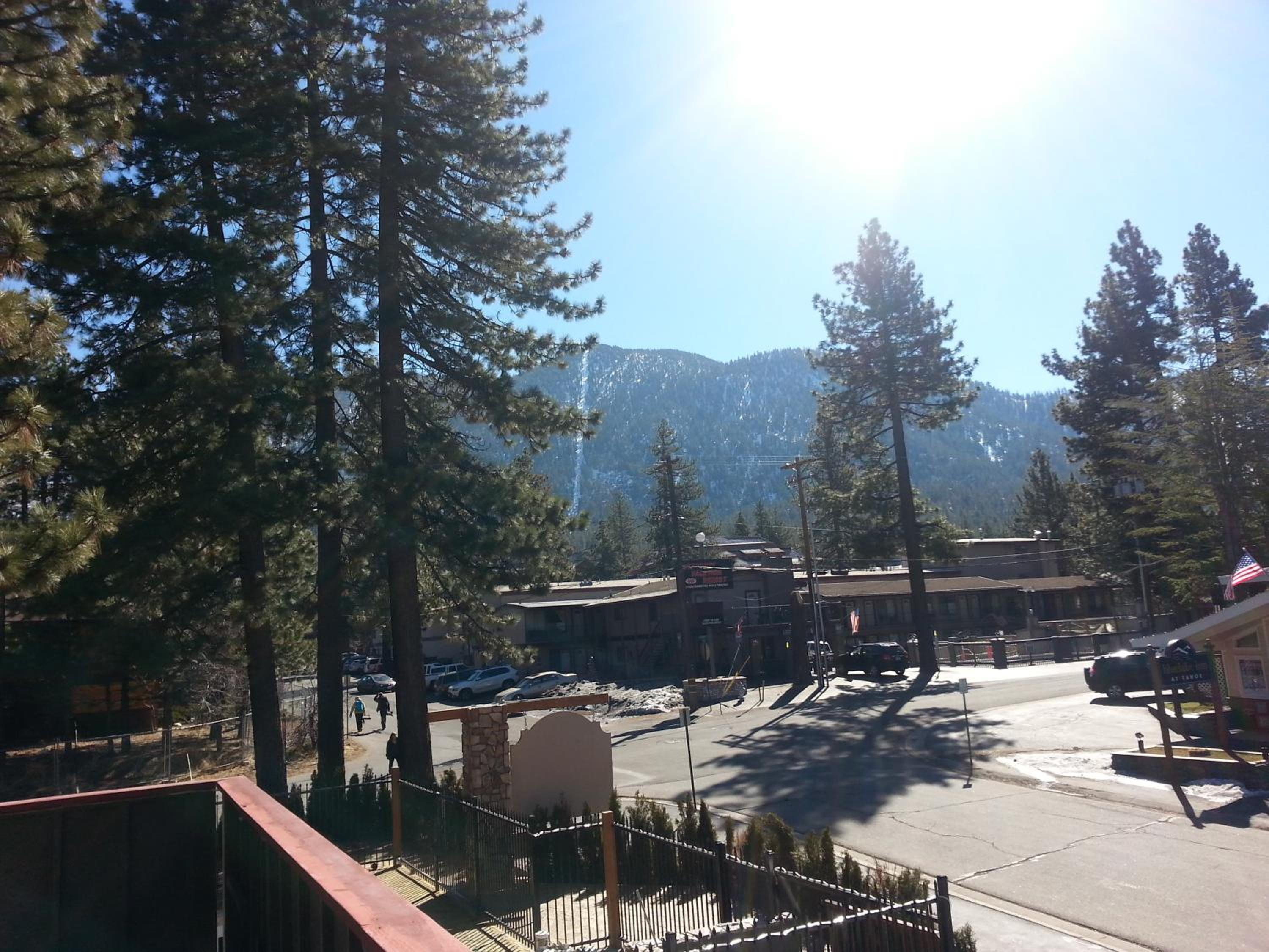 Gondola Lodge with 5-dollar Beach Voucher