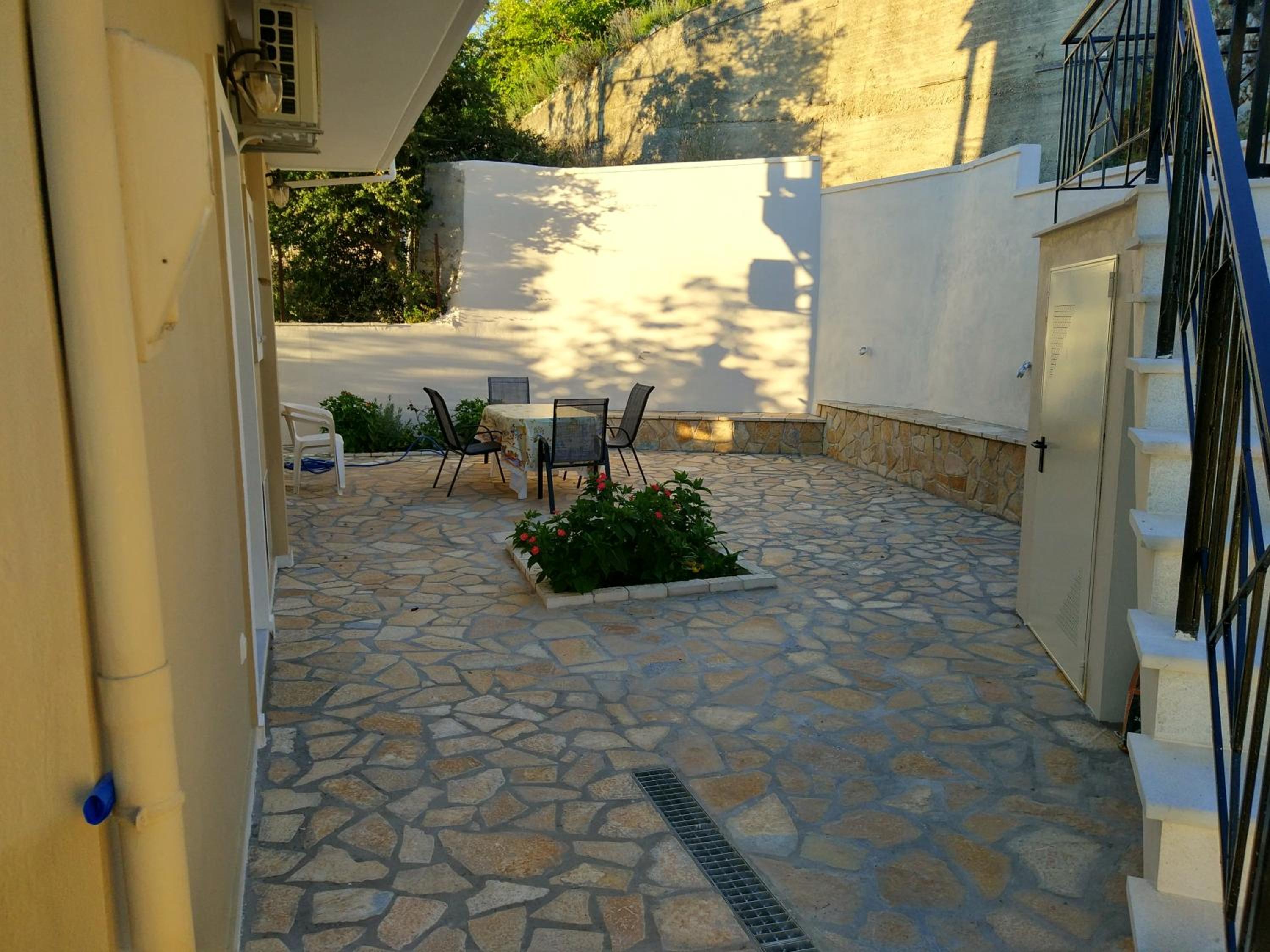 Photo 43