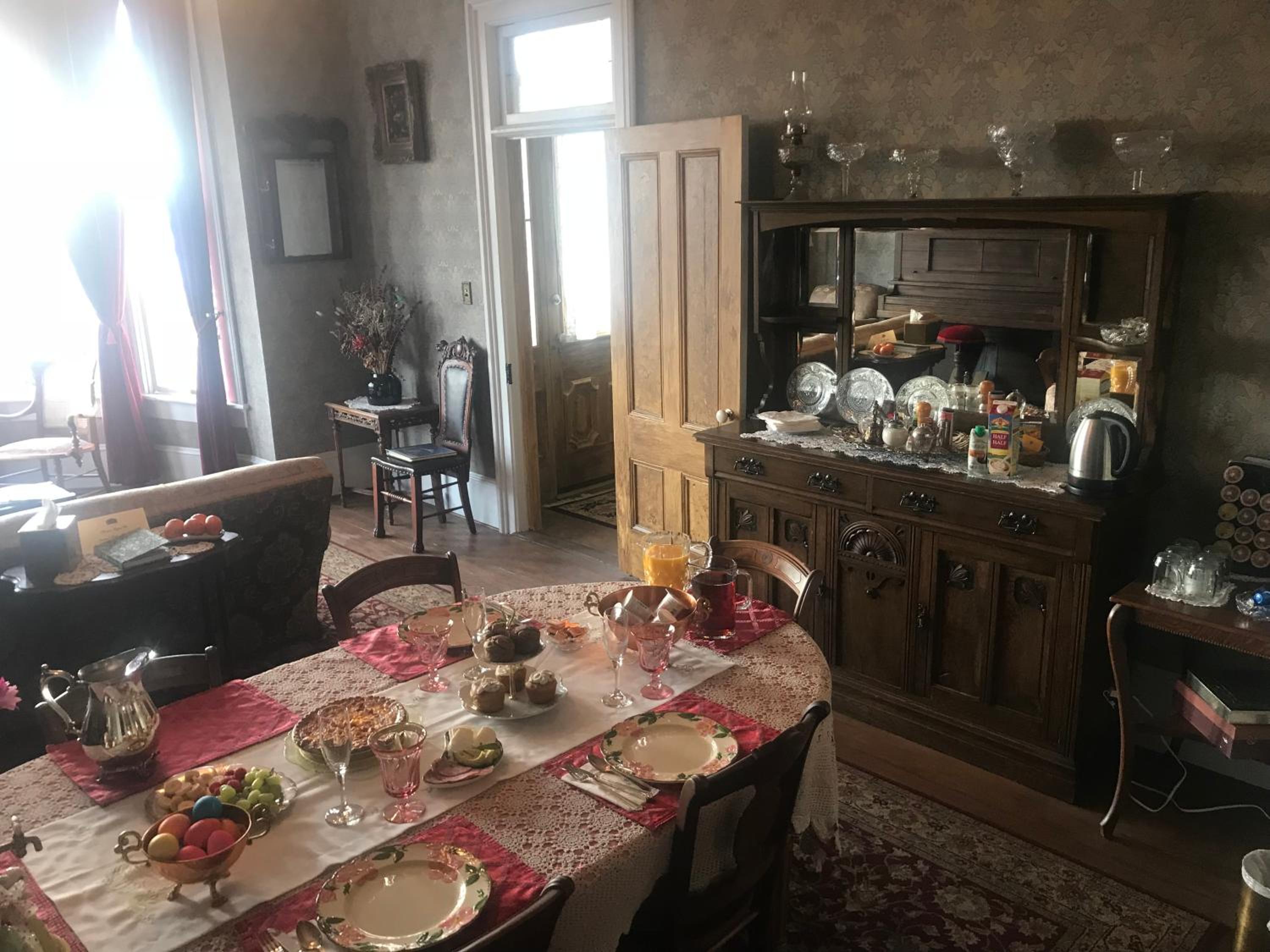 dining