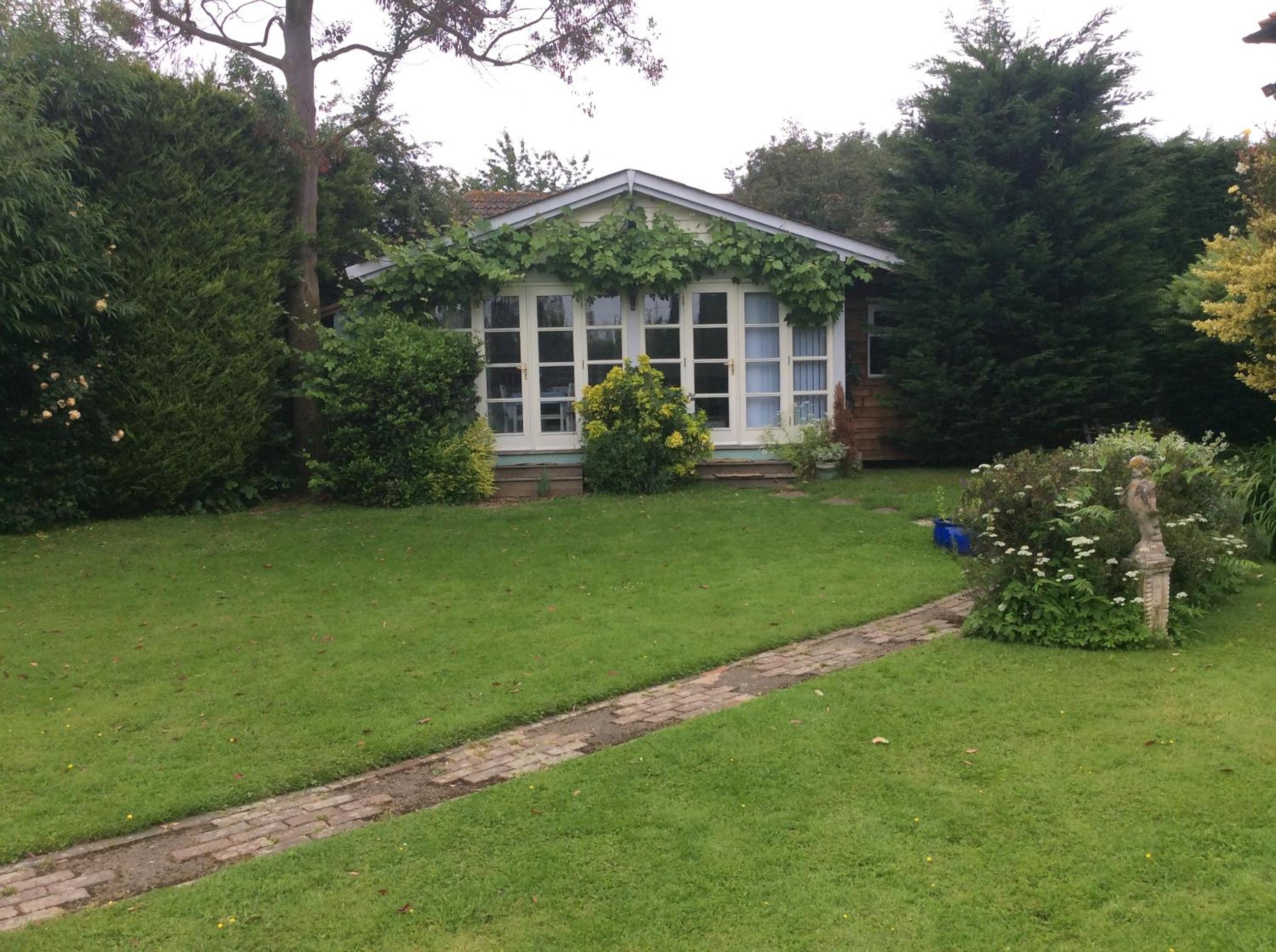 Eden Lodge