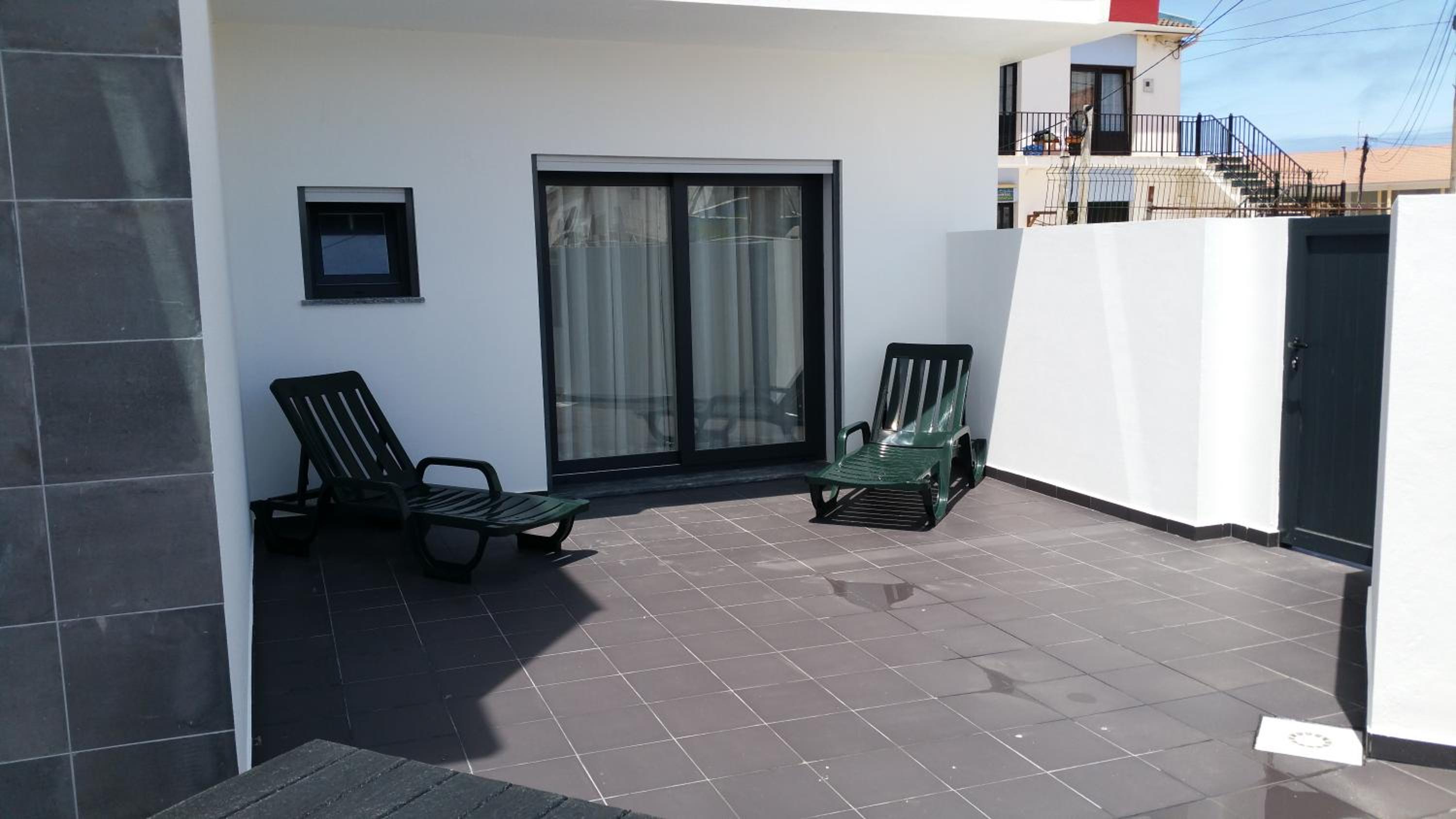 Vitamin Sea, The Terrace Apartment
