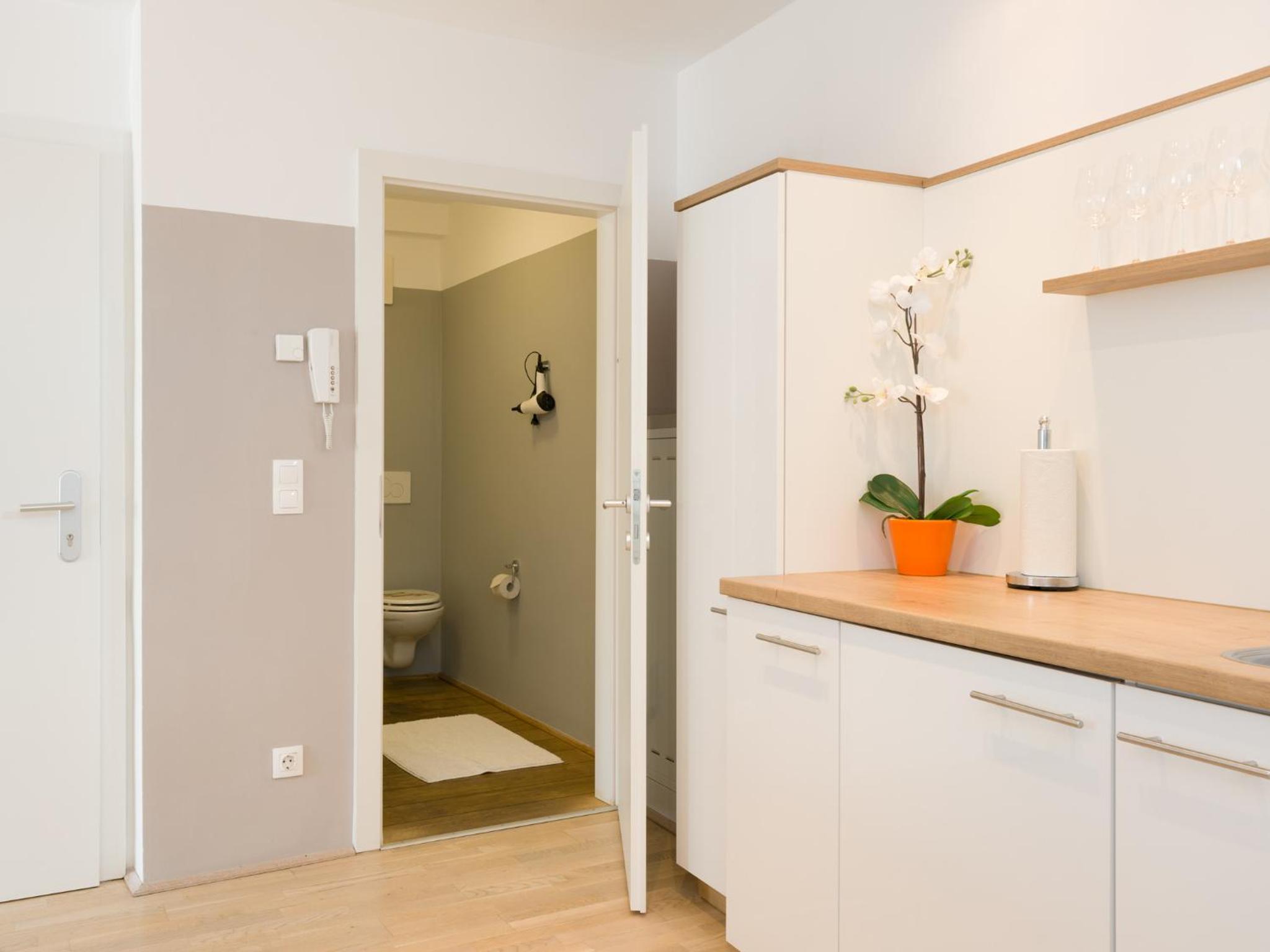 Christian Apartments Oper - contactless check in