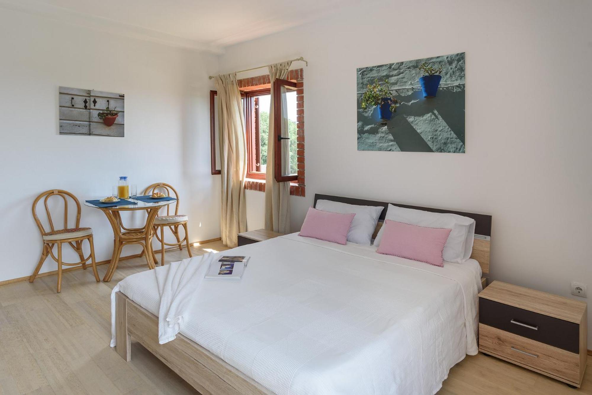 Apartments Terrarossa