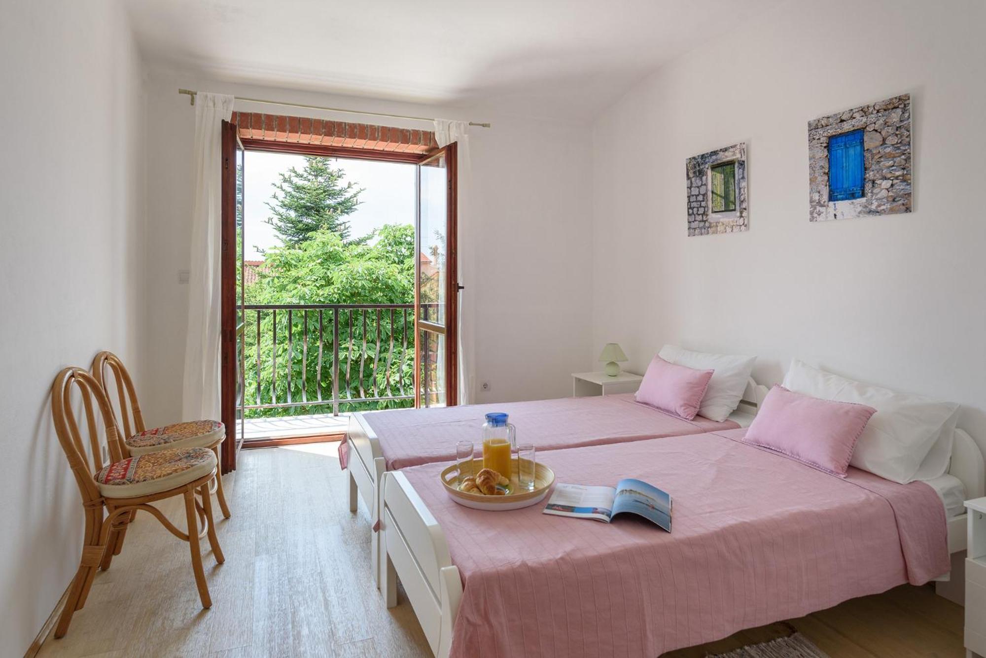 Apartments Terrarossa
