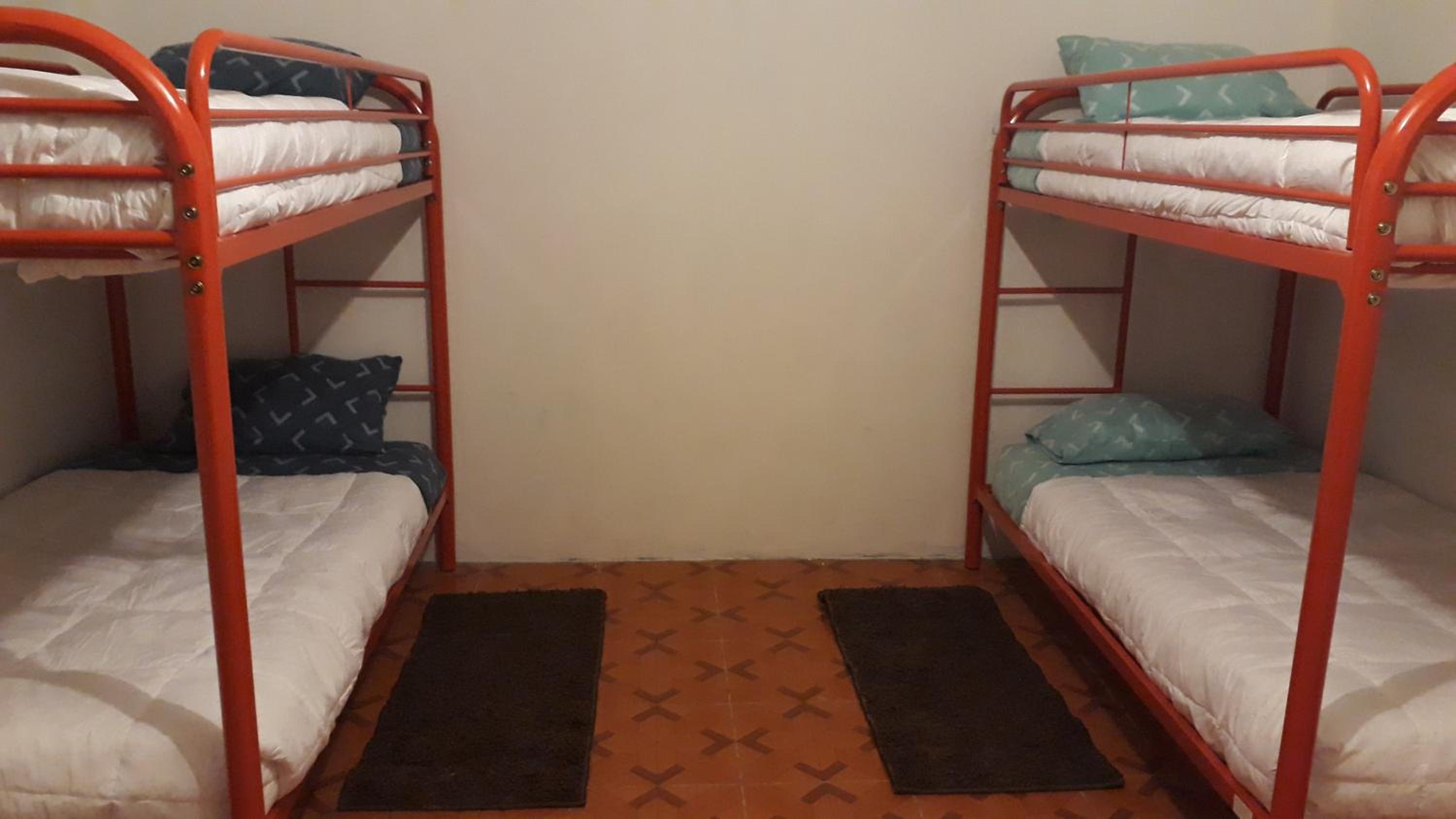 Hostal Open House