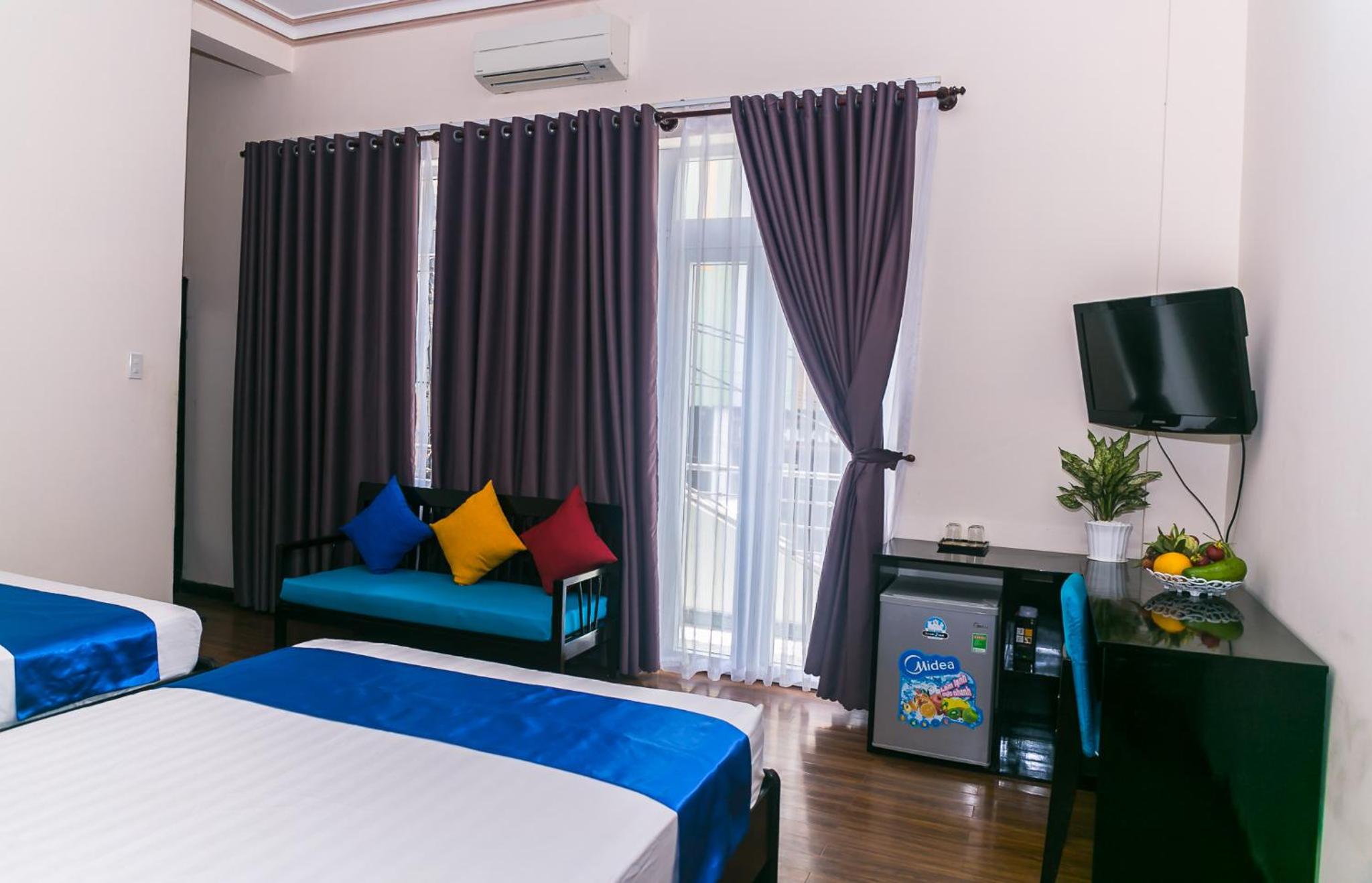 Blue Star Hotel