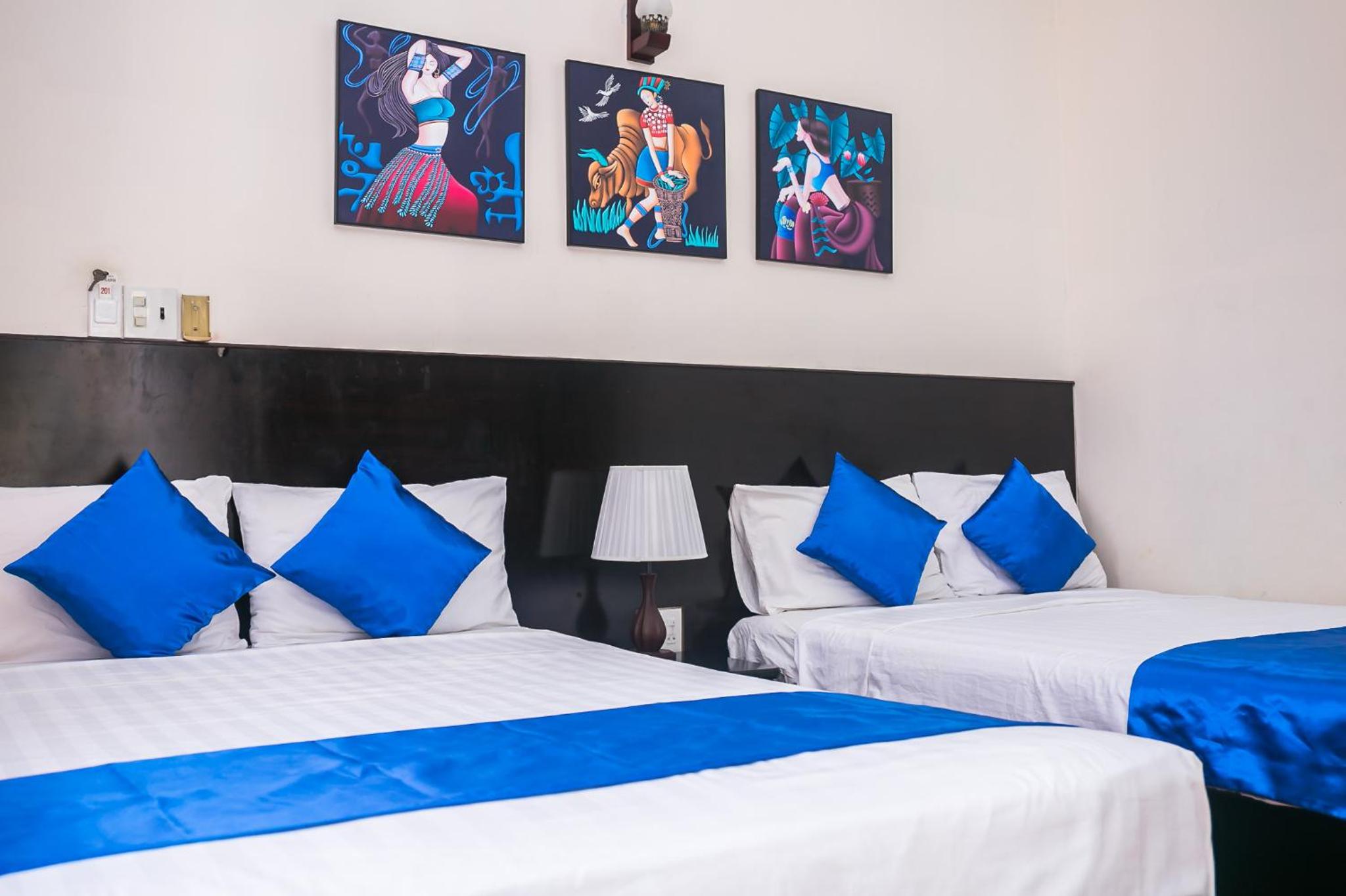 Blue Star Hotel