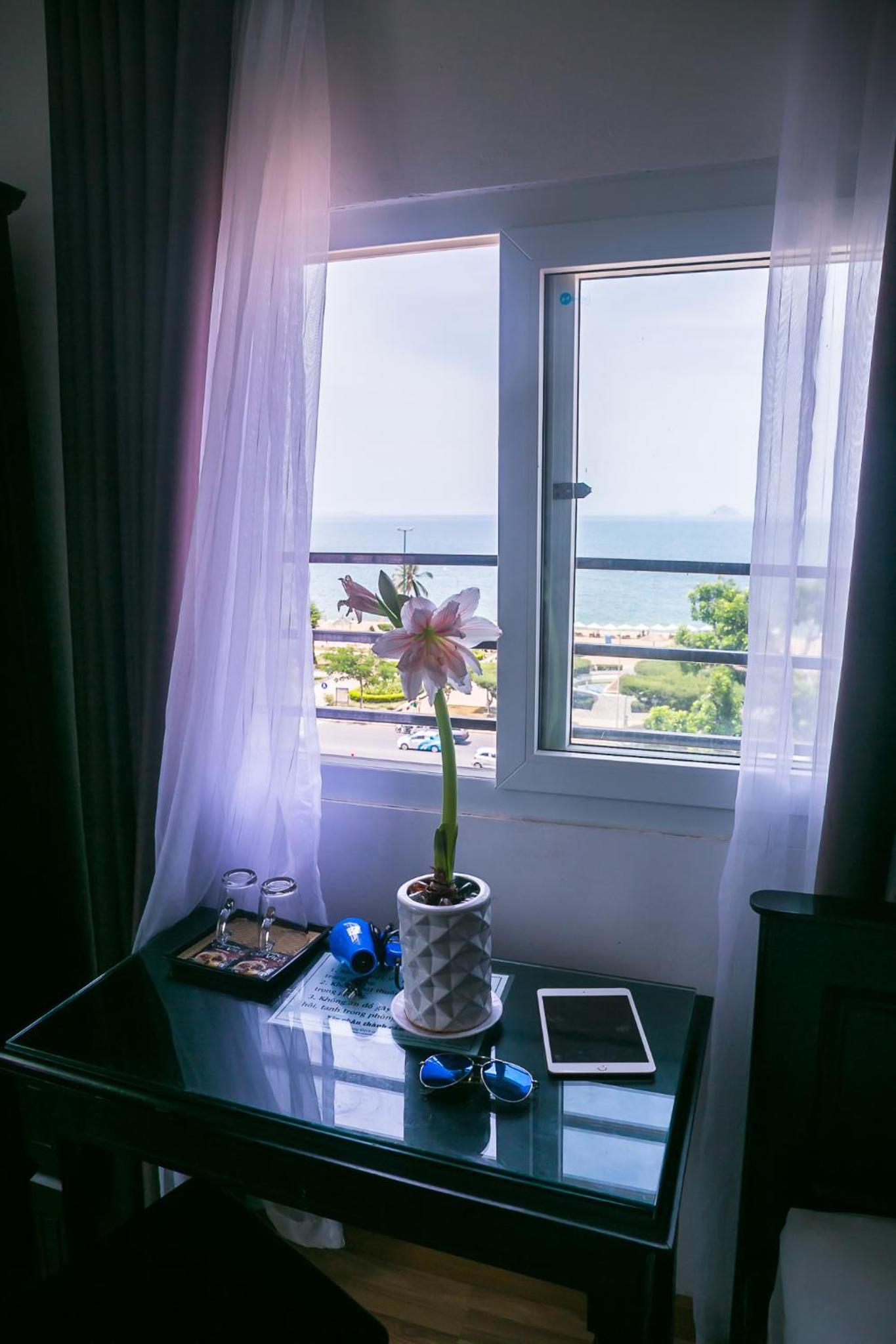 Blue Star Hotel