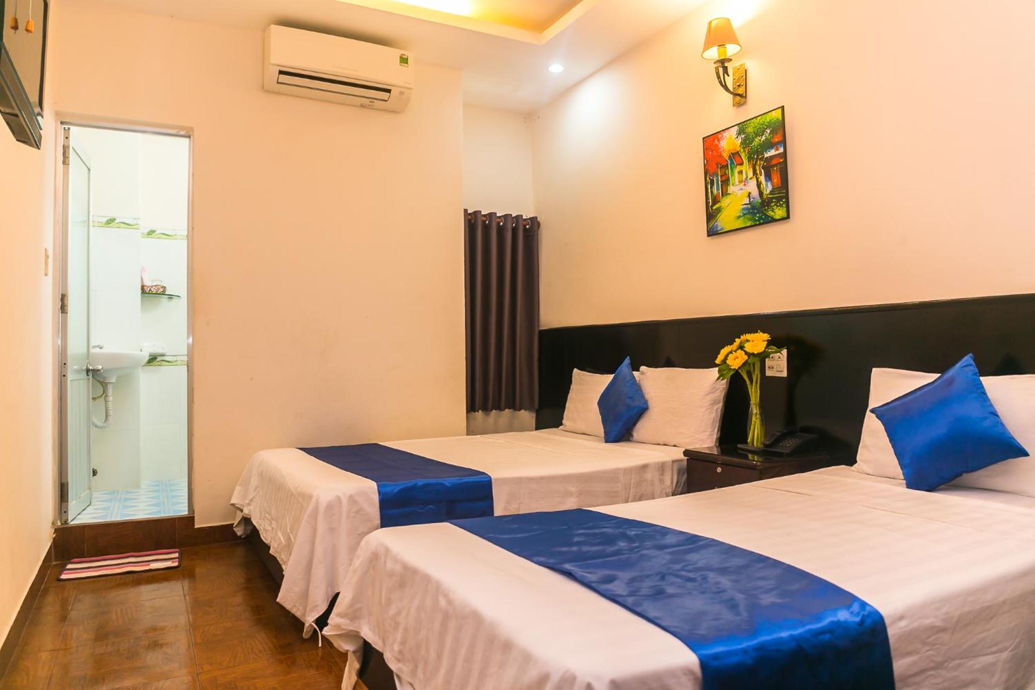 Blue Star Hotel