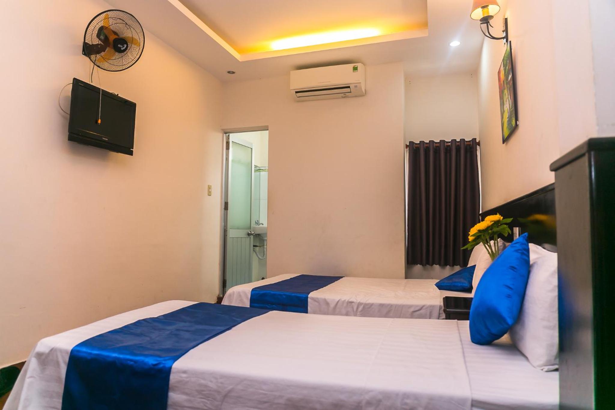 Blue Star Hotel