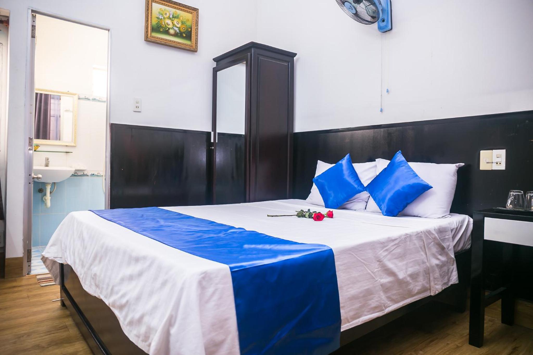 Blue Star Hotel