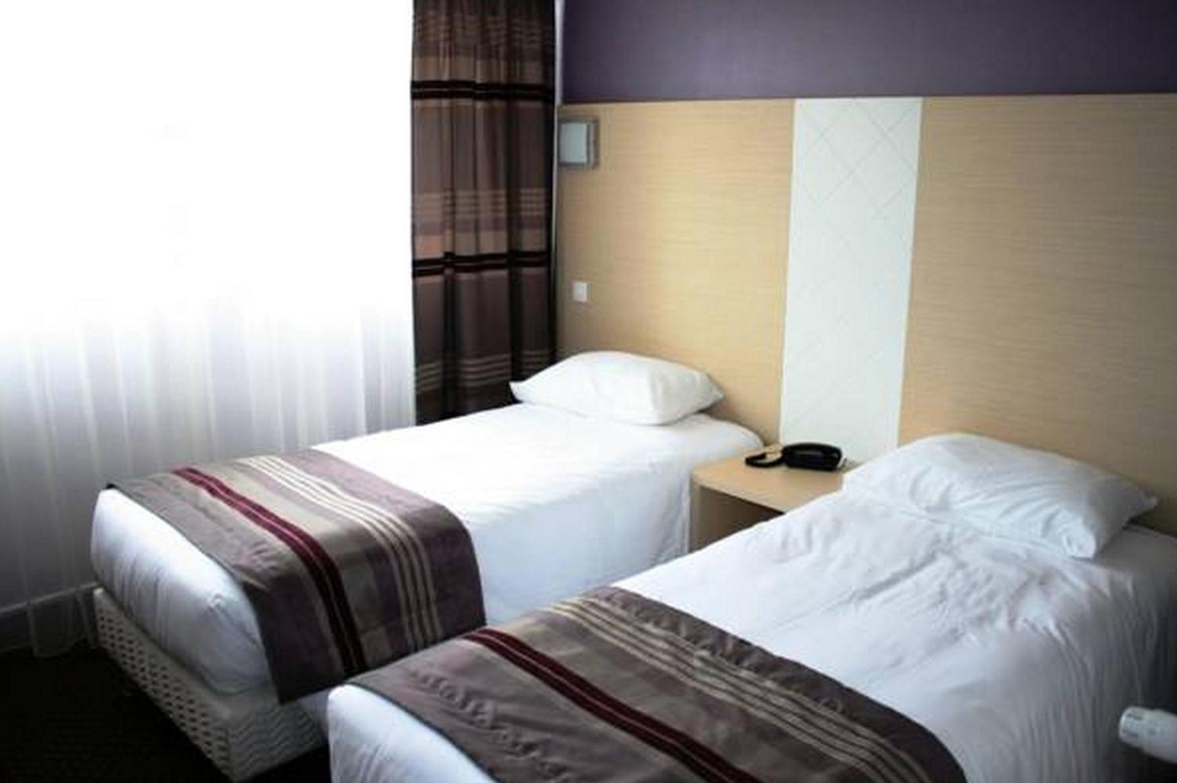 Pau Vacations - Cit'Hotel Atlantic Hotel - Property Image 9