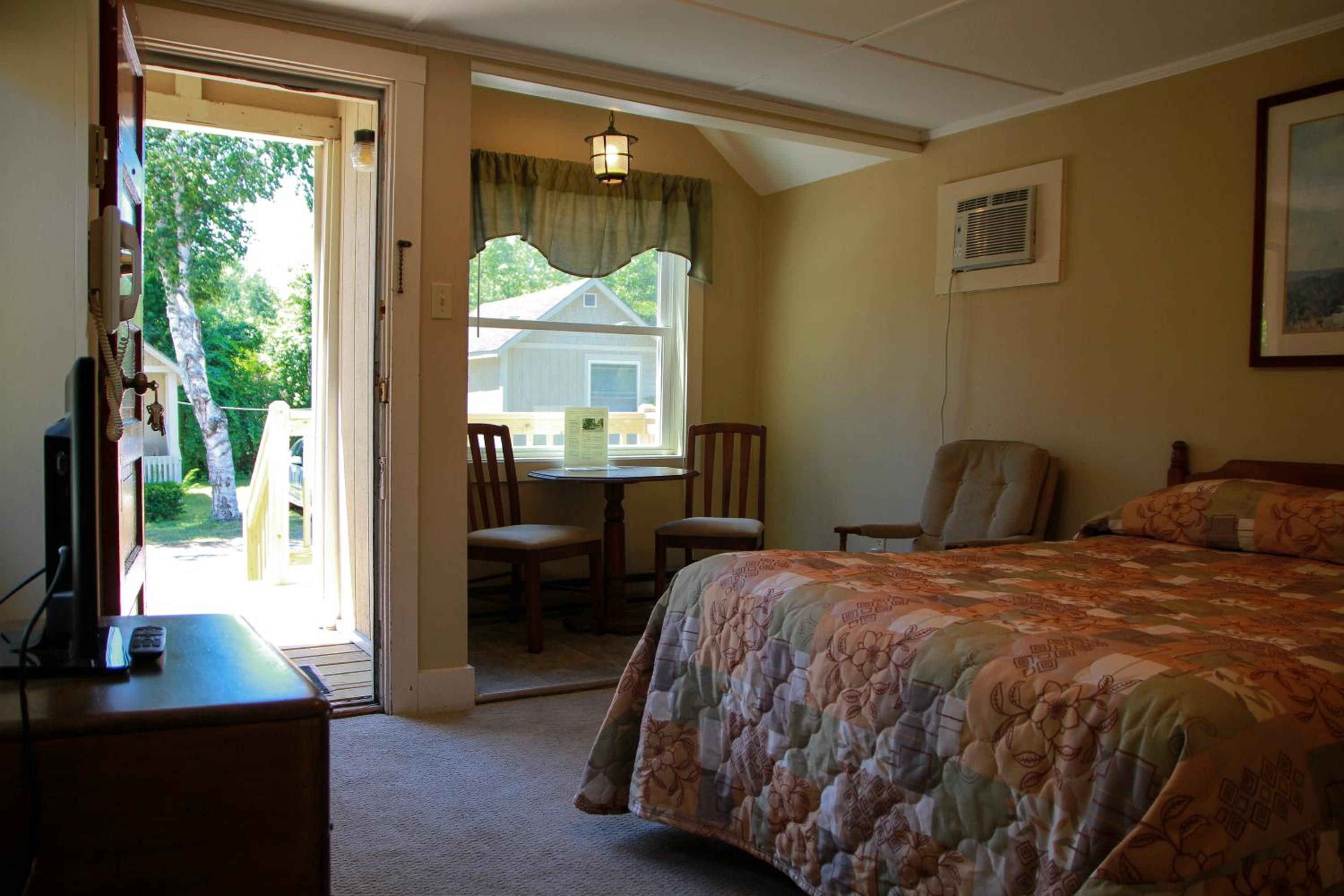 Kennebunk Gallery Motel and Cottages view 4