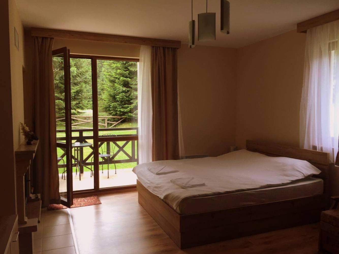 Northstar Ski Apartment in Mountain Lake Hotel view 2